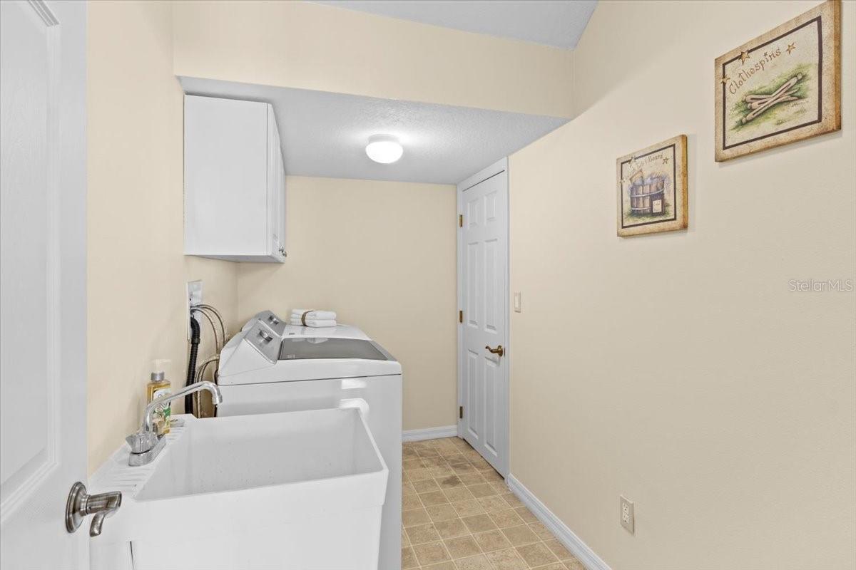 Image 42 of 58 For 6307 Laurel Creek Trail