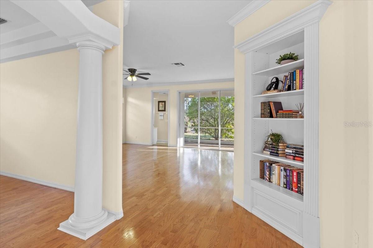 Image 6 of 58 For 6307 Laurel Creek Trail