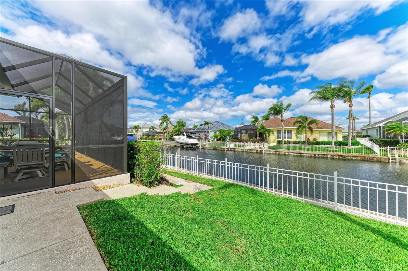 Image 43 of 60 For 4735 Spinnaker Drive