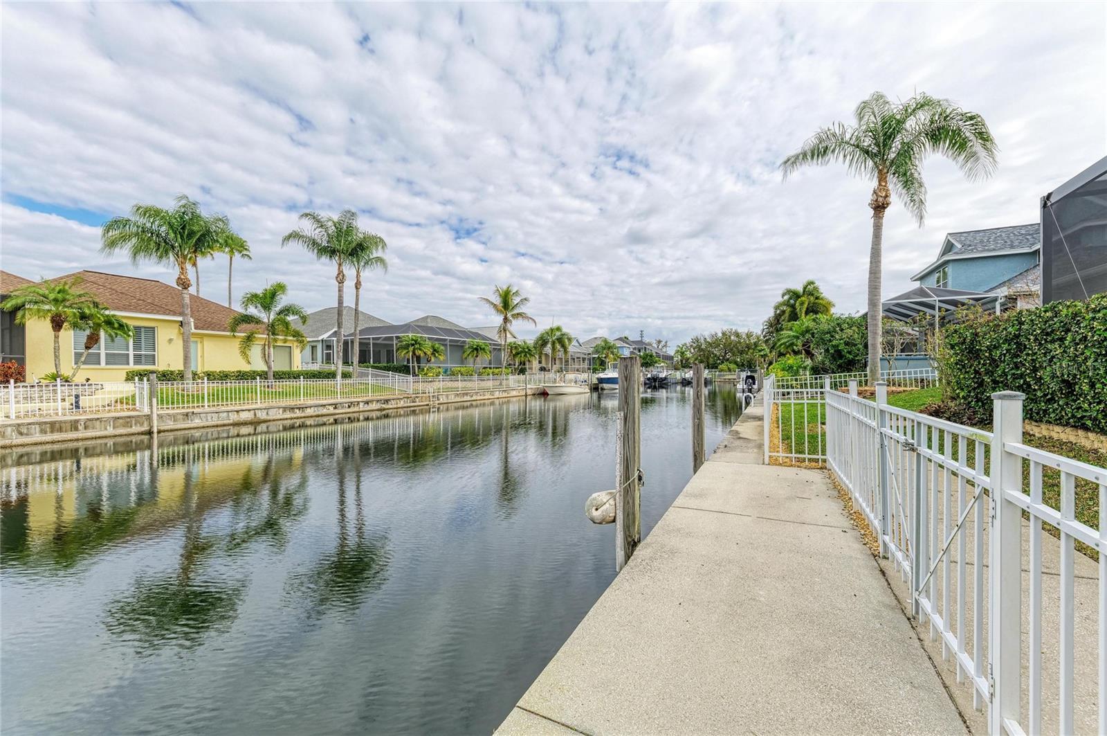 Image 51 of 60 For 4735 Spinnaker Drive