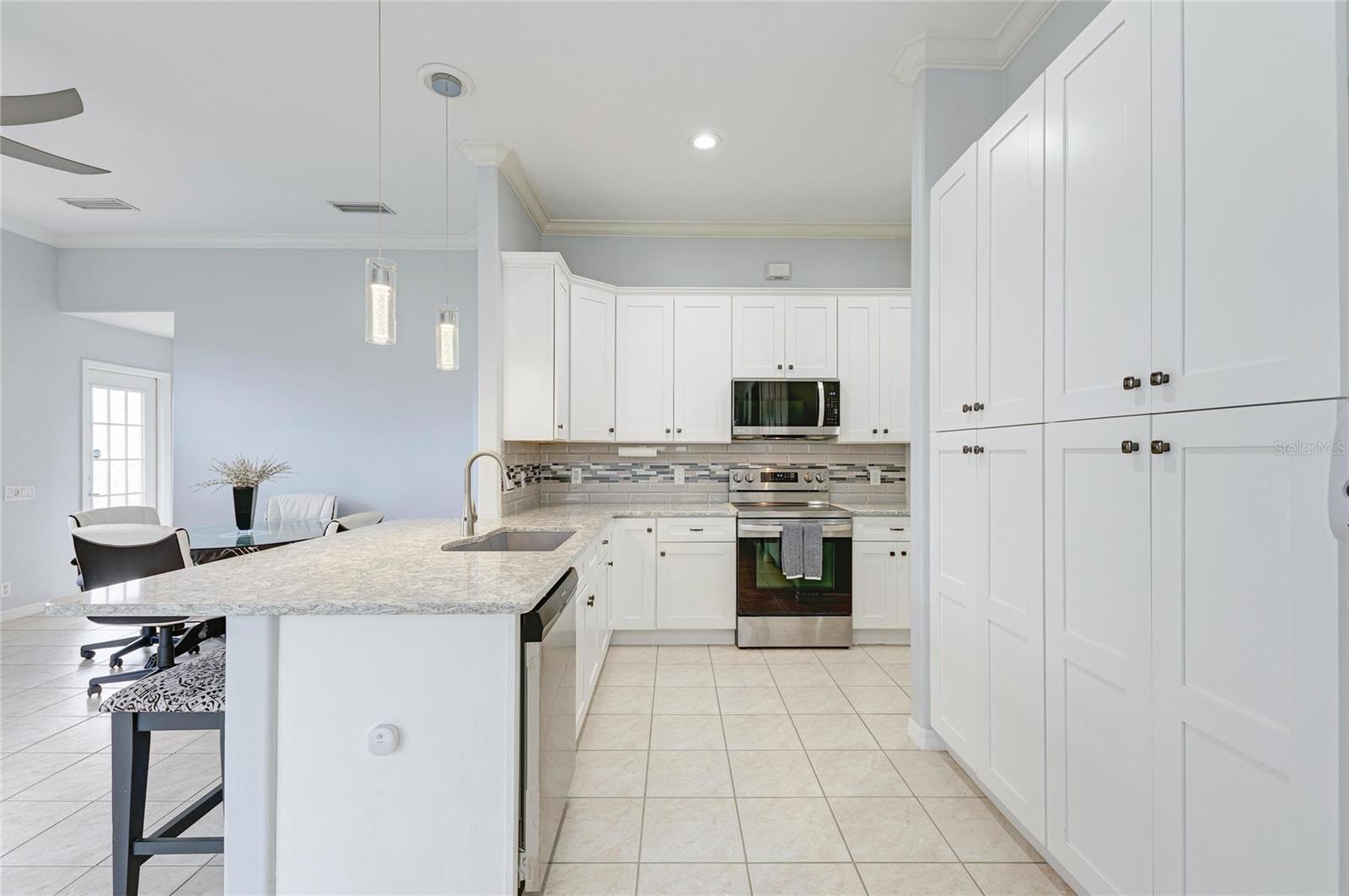 Image 9 of 60 For 4735 Spinnaker Drive