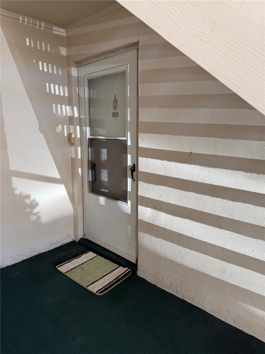 Listing photo id 0 for 3515 41st Terrace S 222