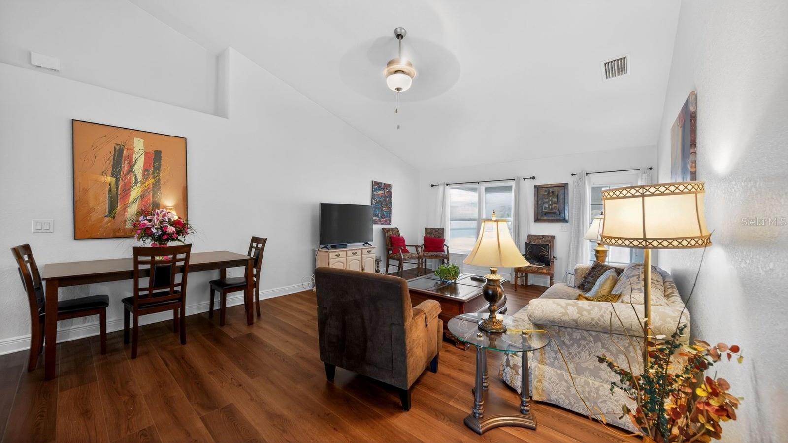 Image 4 of 28 For 362 Salvador Drive