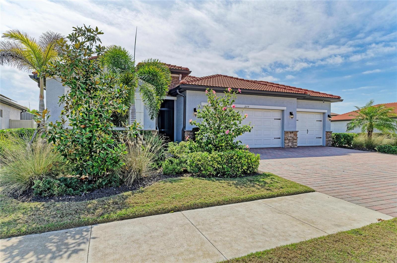 Image 6 of 87 For 277 Villoresi Boulevard