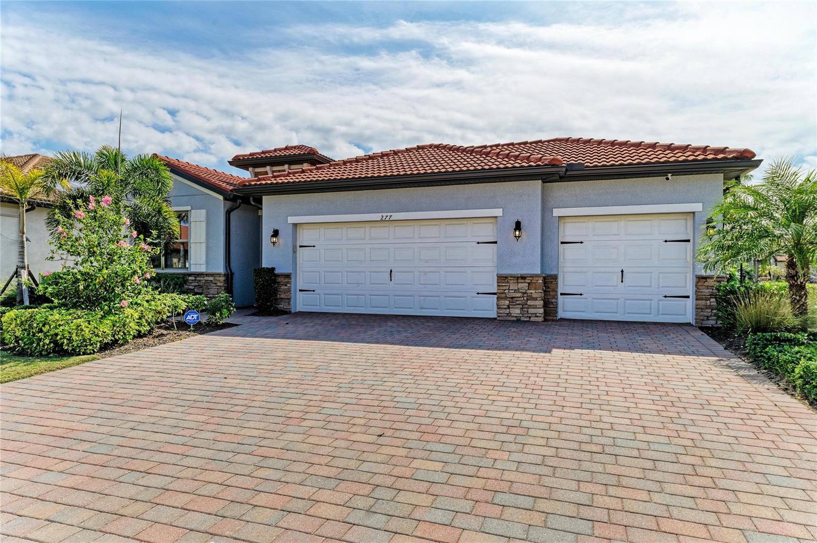 Image 8 of 87 For 277 Villoresi Boulevard