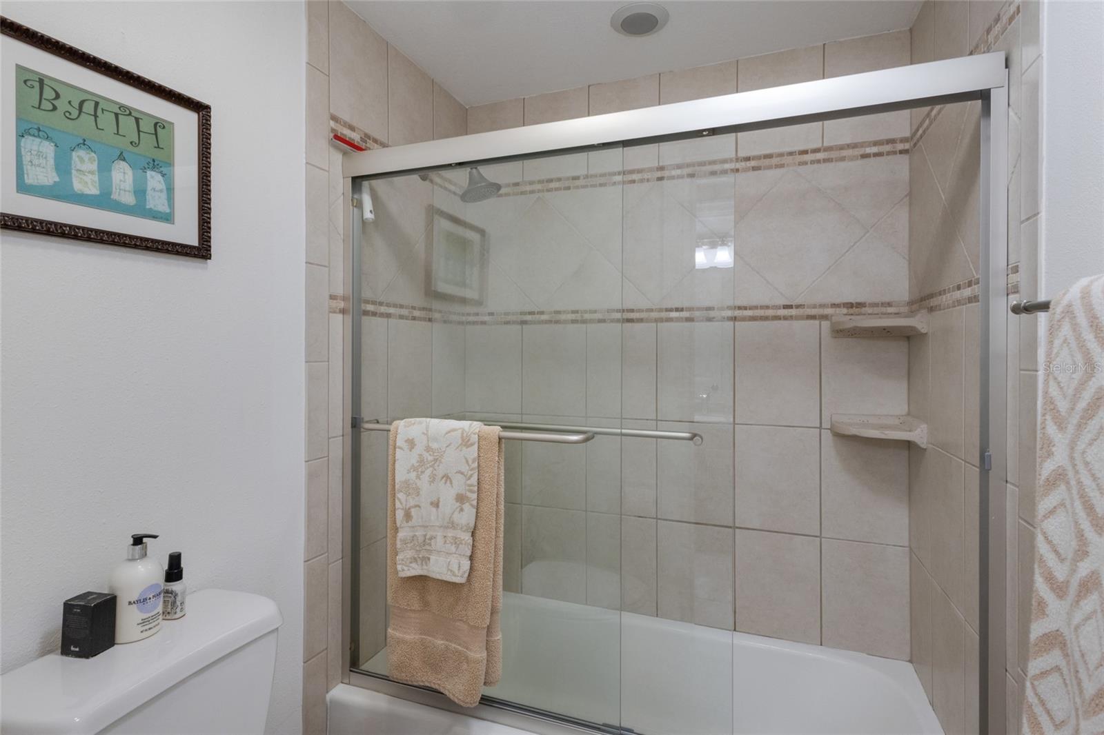 Image 32 of 60 For 500 Halyard Lane