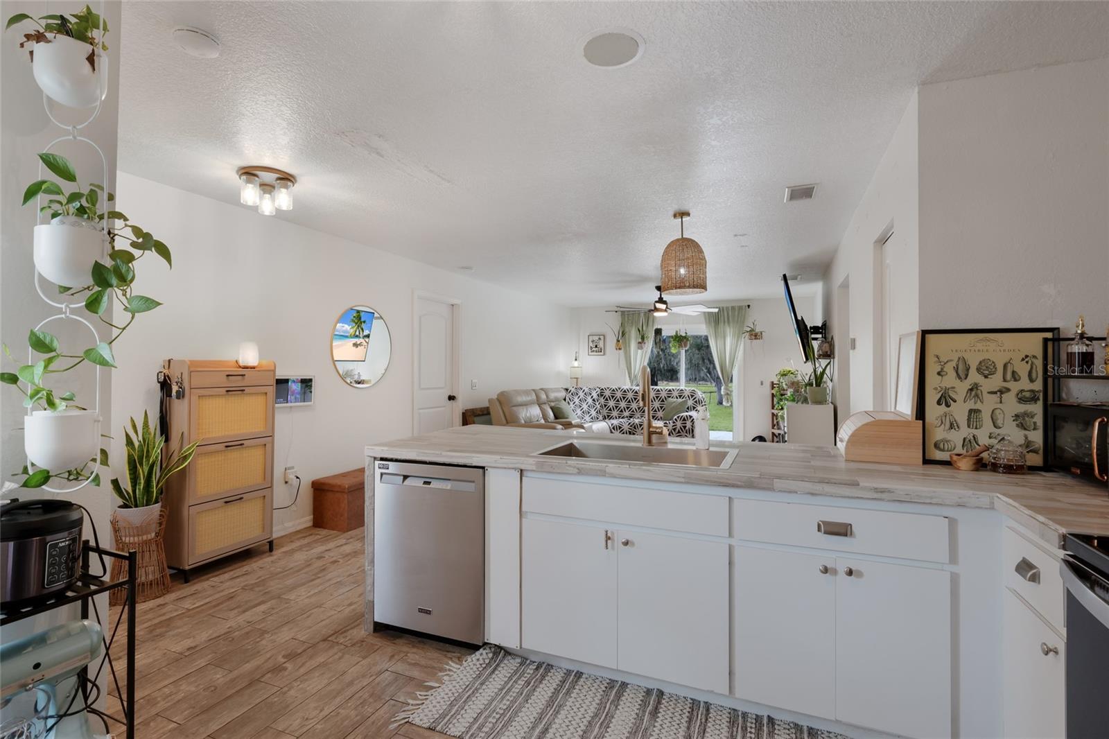 Image 10 of 48 For 2731 Logue Road