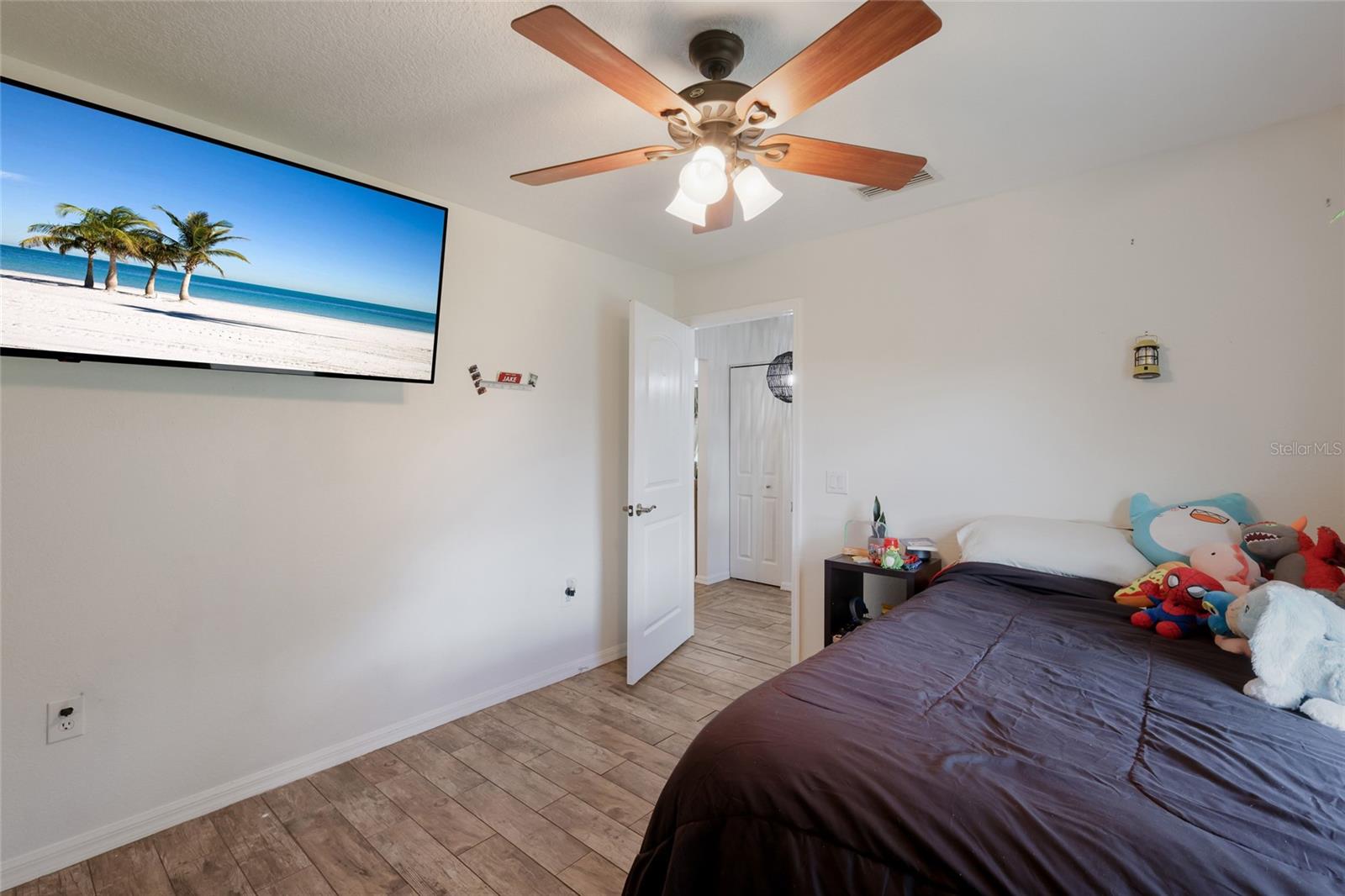 Image 19 of 48 For 2731 Logue Road