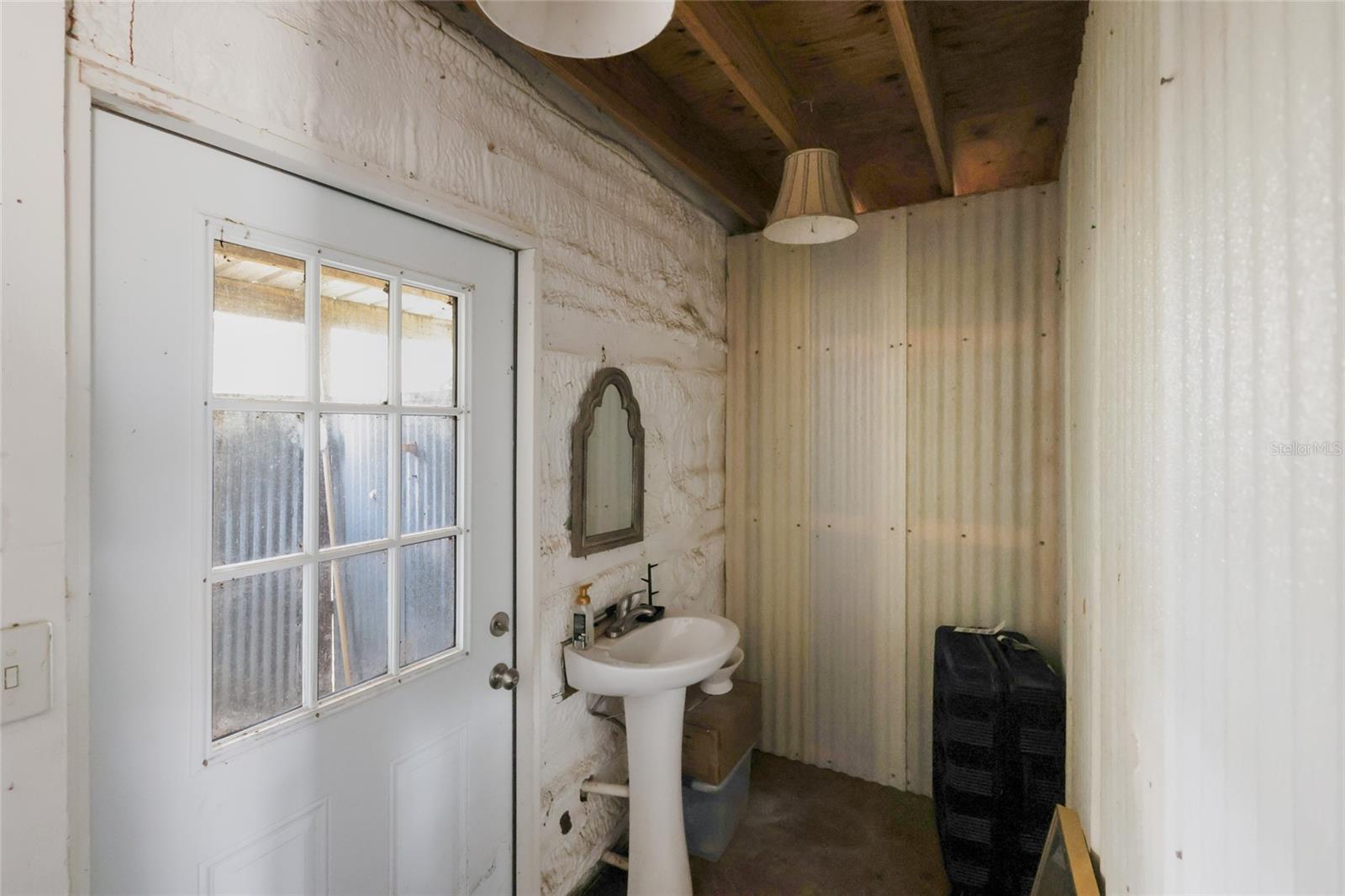 Image 23 of 48 For 2731 Logue Road