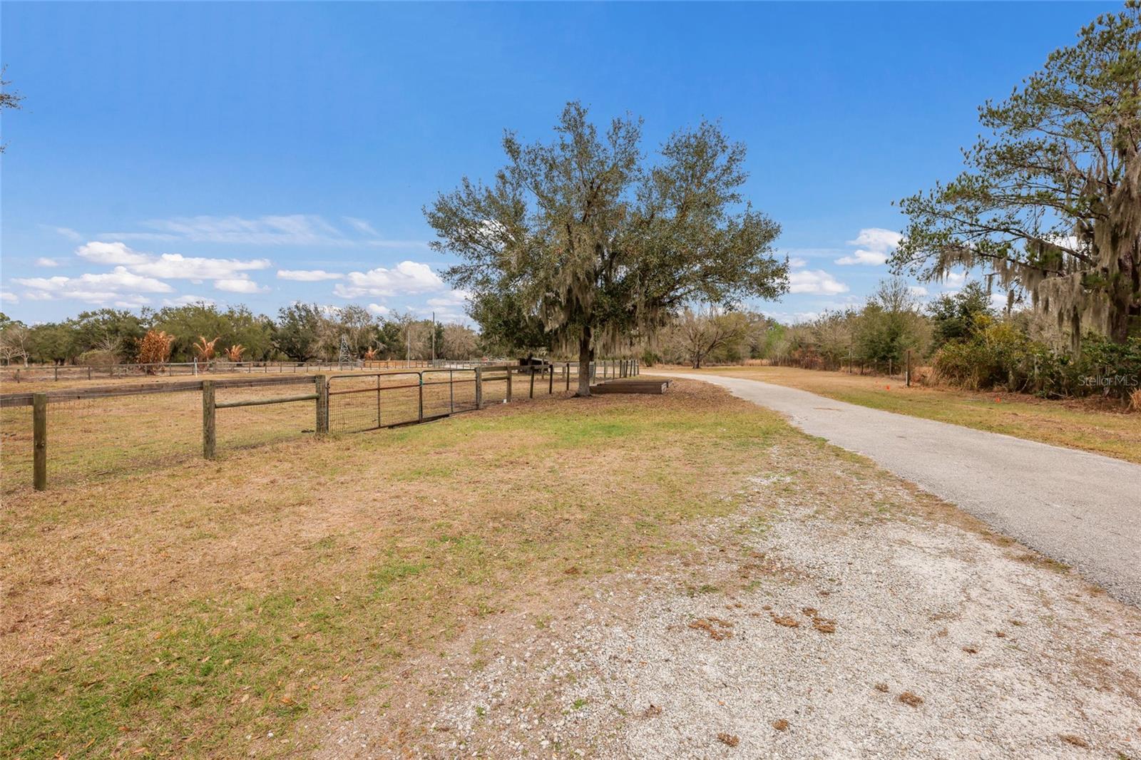 Image 42 of 48 For 2731 Logue Road