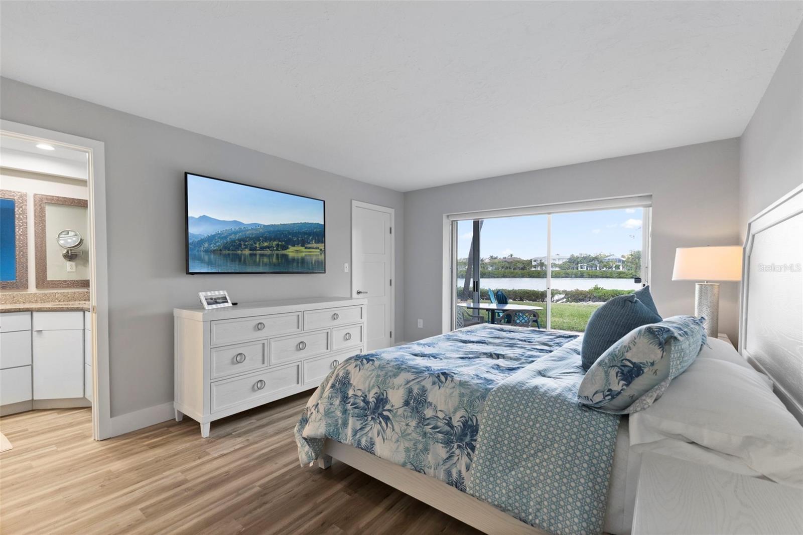 Image 13 of 44 For 3330 Gulf Of Mexico Drive 104d