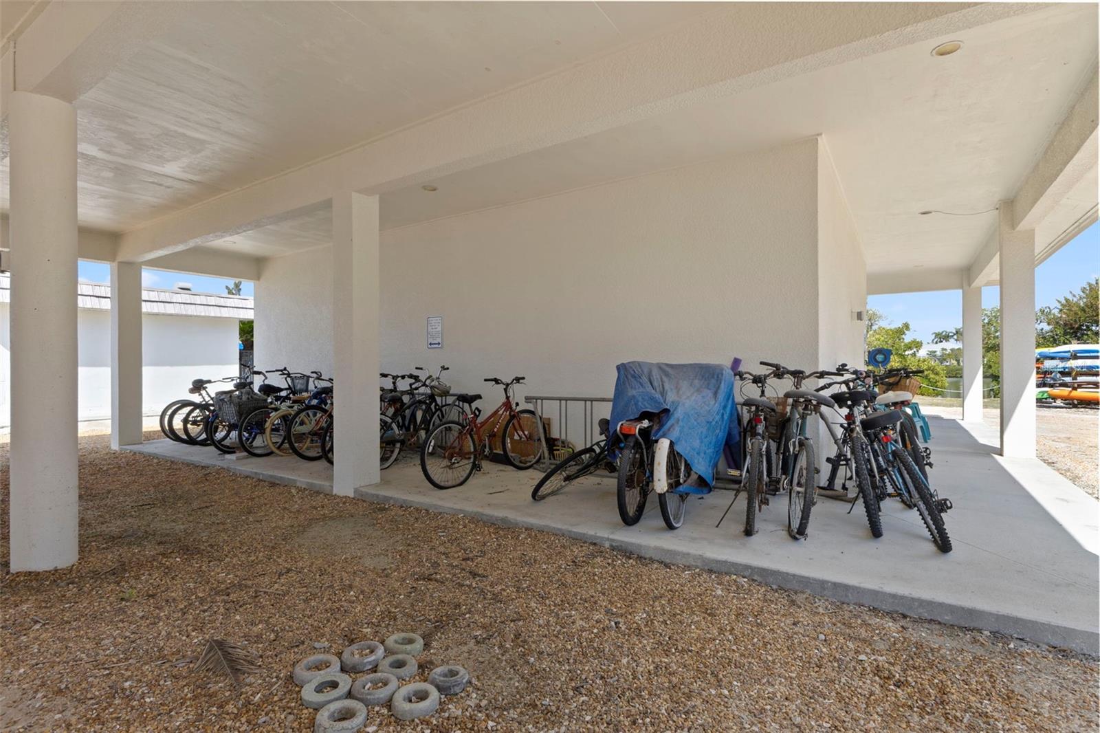 Image 38 of 44 For 3330 Gulf Of Mexico Drive 104d