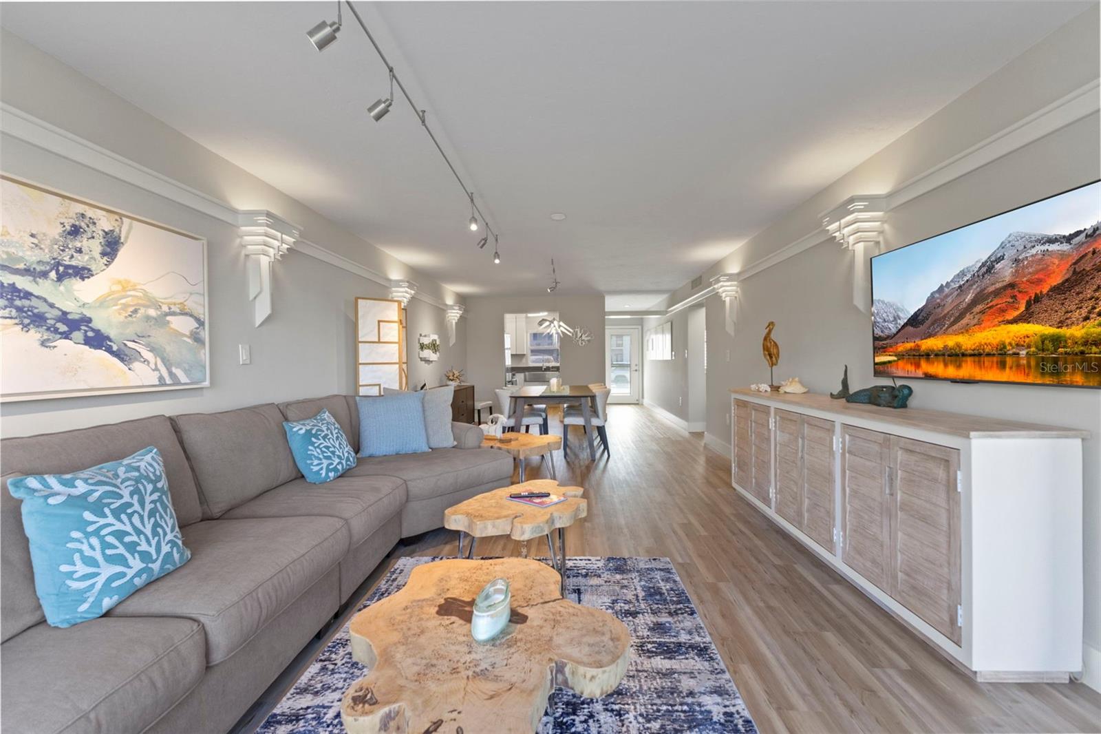 Image 6 of 44 For 3330 Gulf Of Mexico Drive 104d