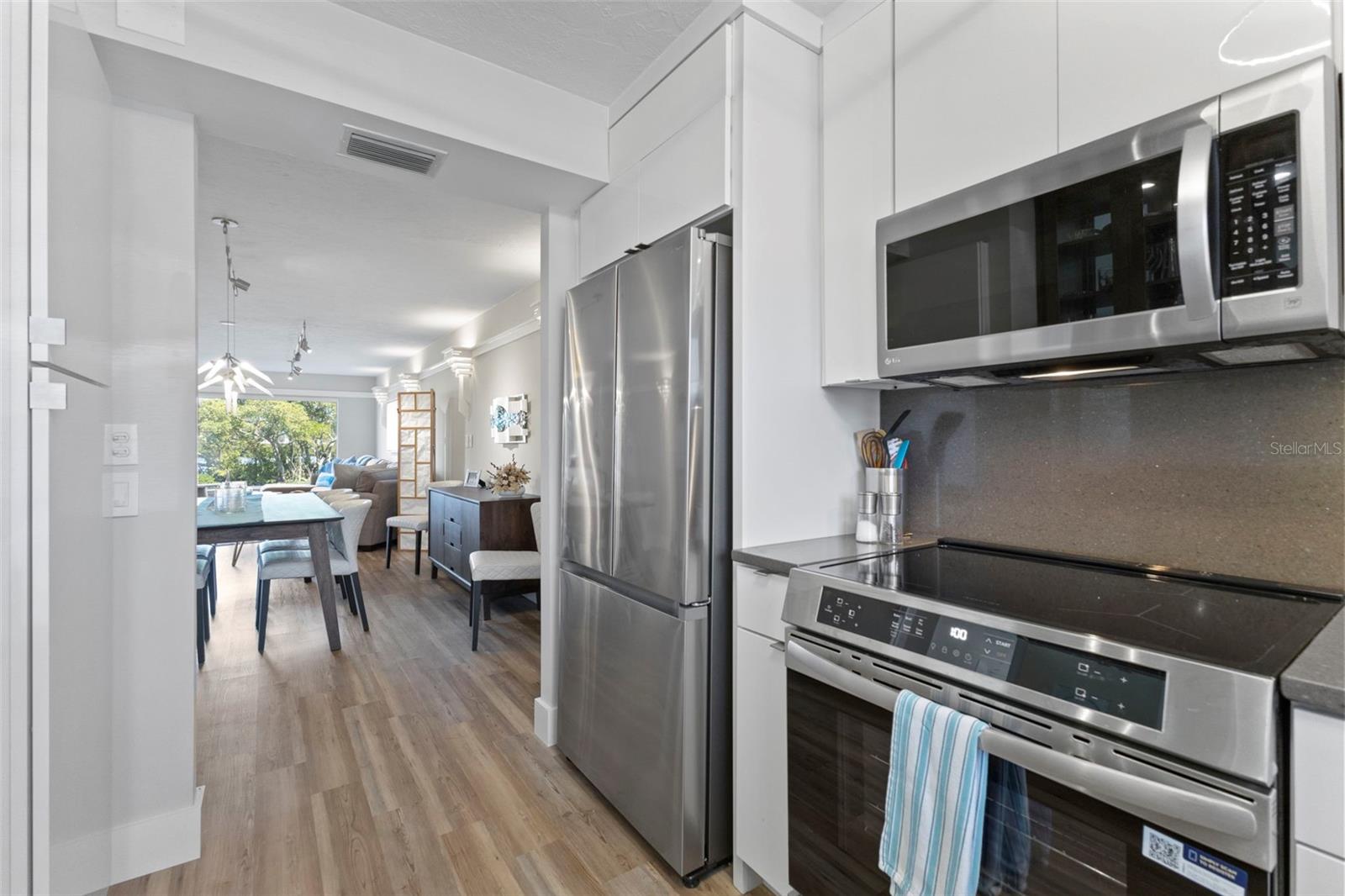 Image 9 of 44 For 3330 Gulf Of Mexico Drive 104d