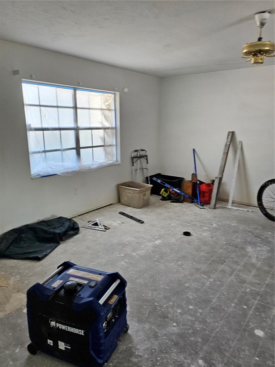 Image 3 of 7 For 5198 Island Date Street