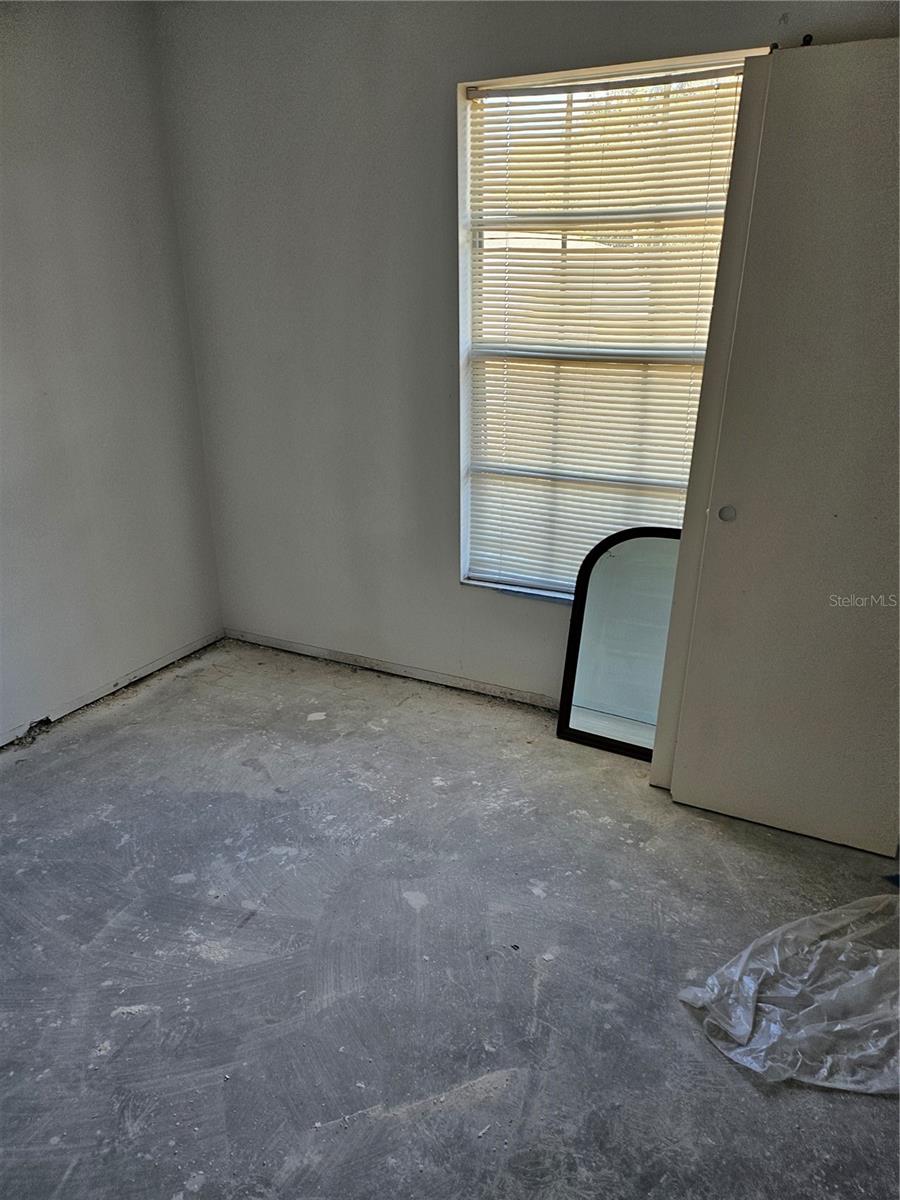 Image 4 of 7 For 5198 Island Date Street