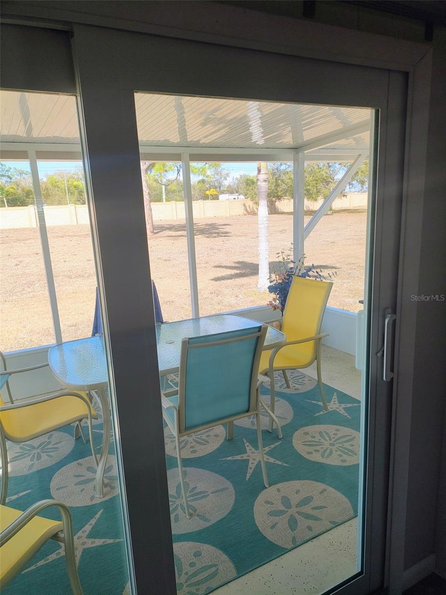 Image 5 of 6 For 15550 Burnt Store Road 236