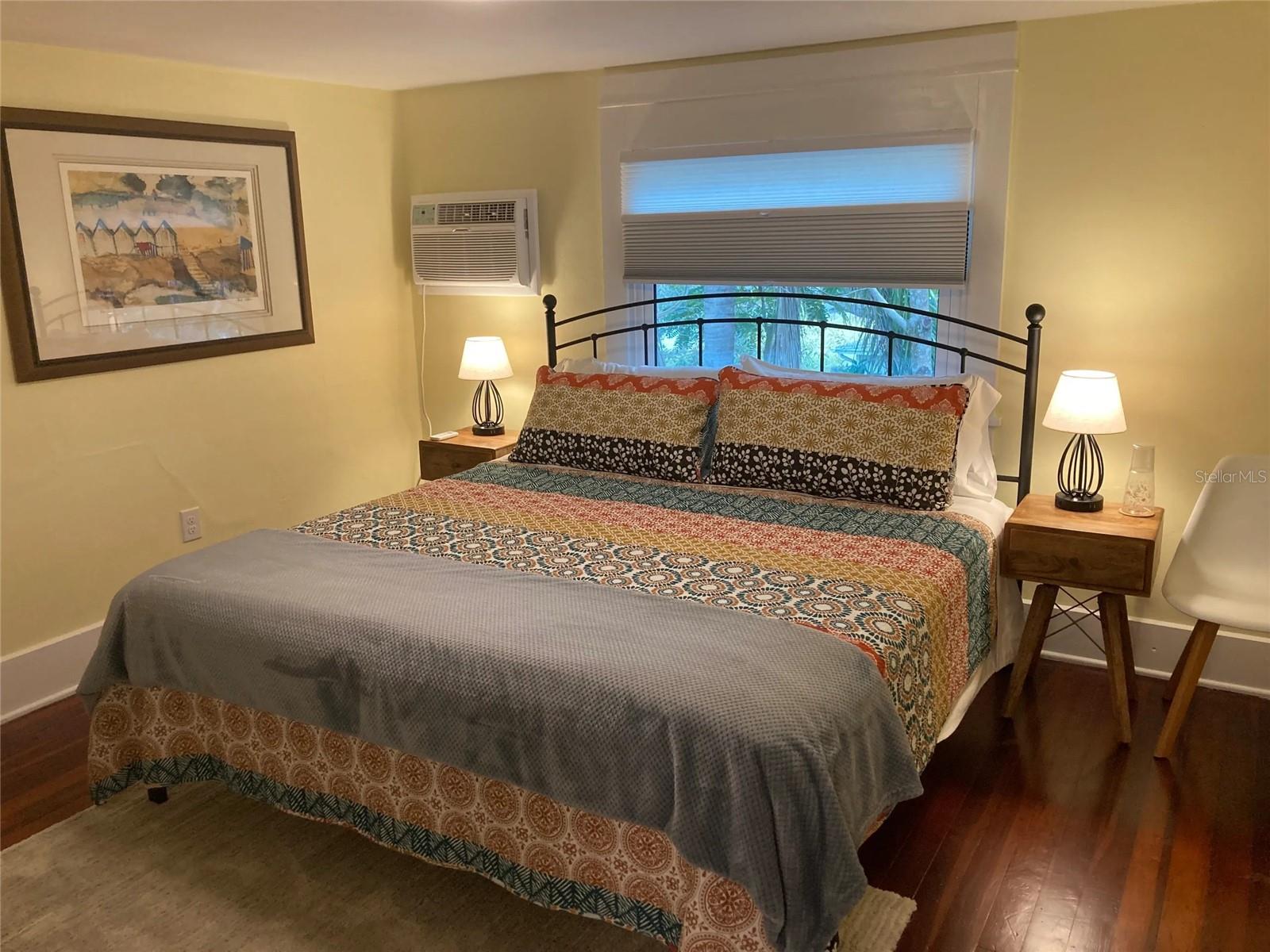 Image 20 of 24 For 2408 Hillview Street