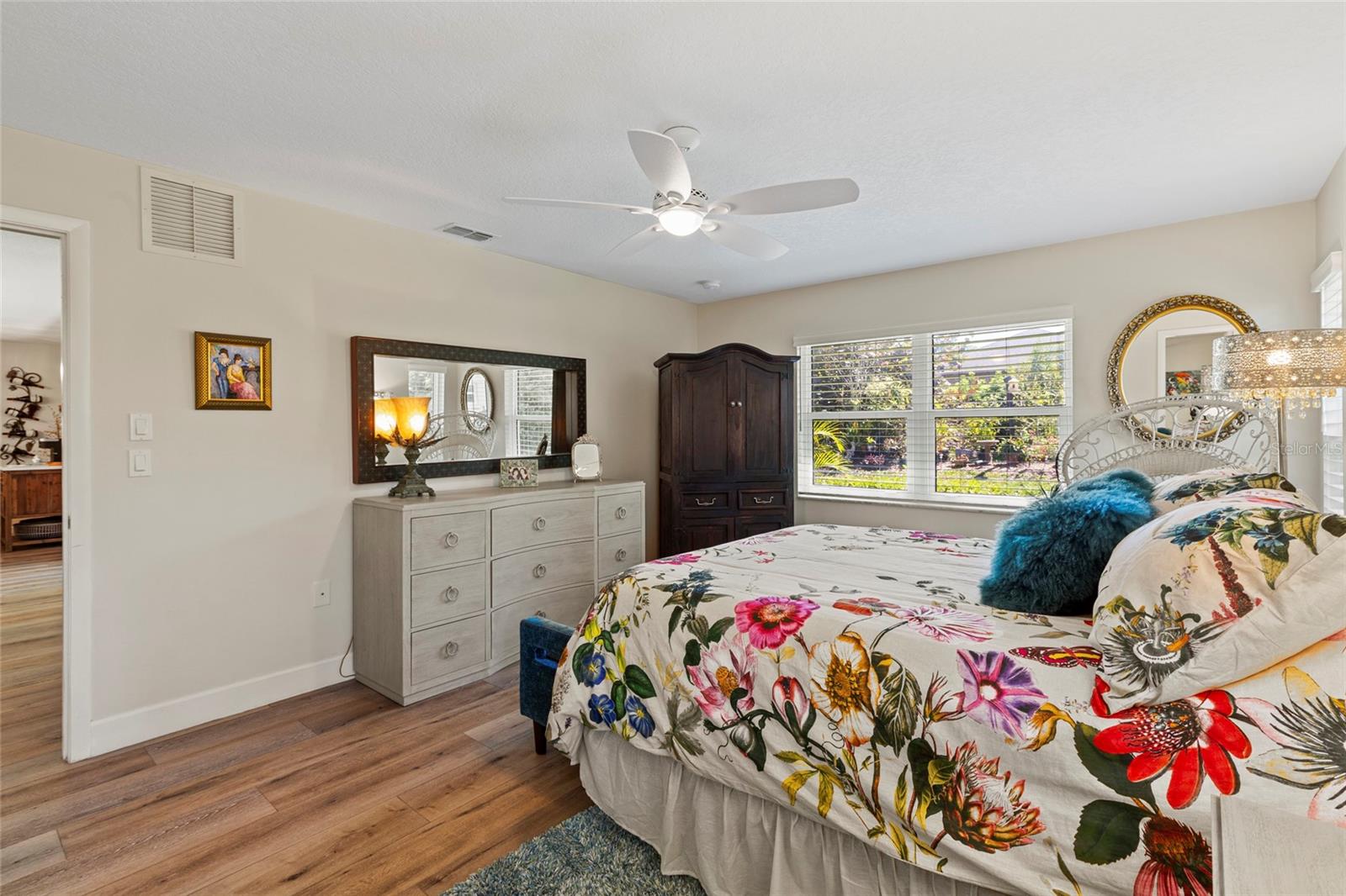 Image 10 of 25 For 5612 Palm Aire Drive