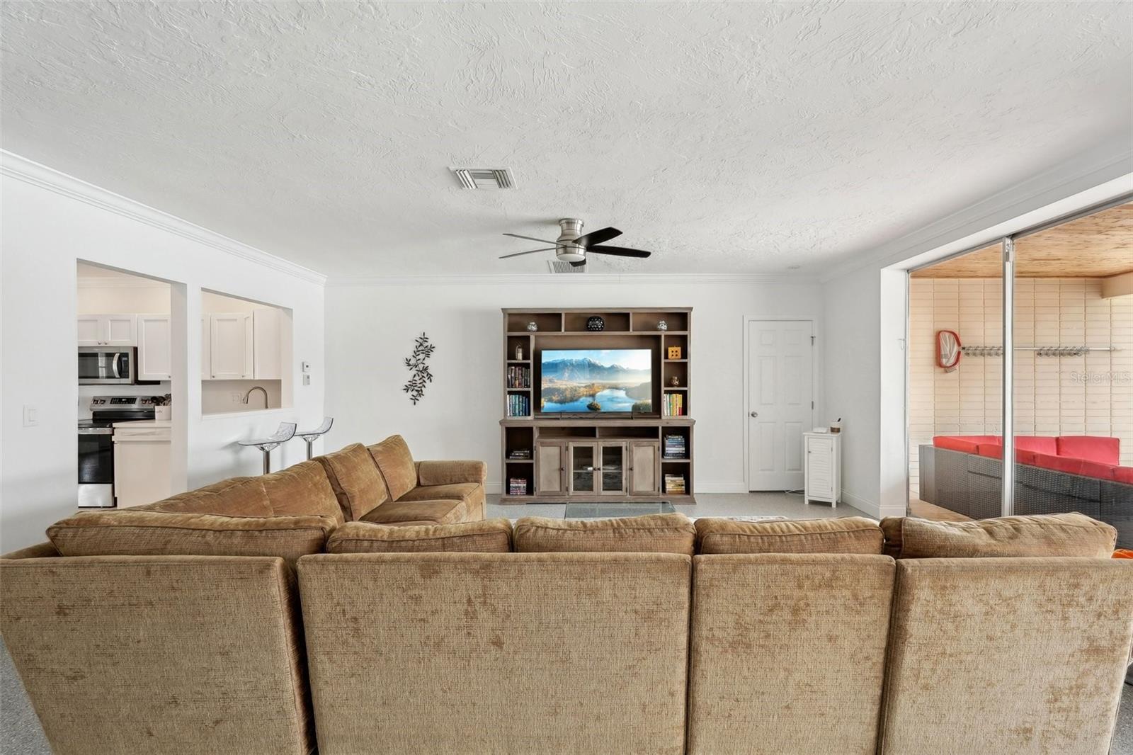 Image 10 of 77 For 55 Washington Drive