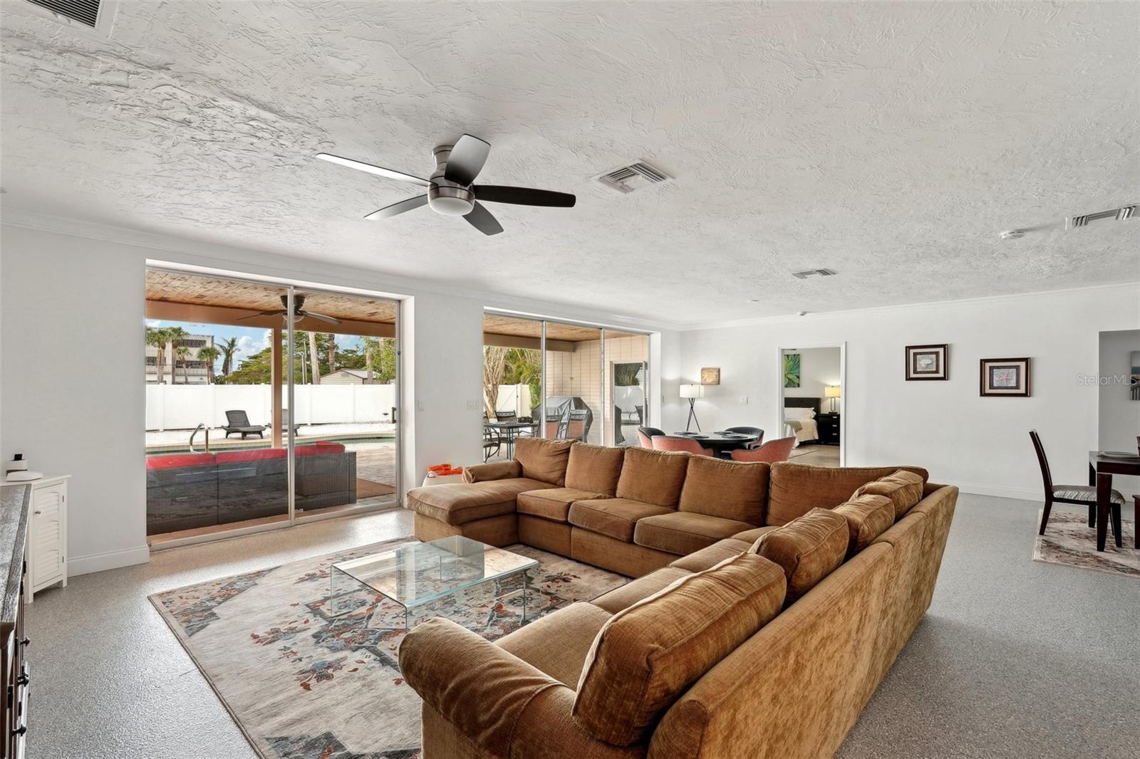 Image 11 of 77 For 55 Washington Drive