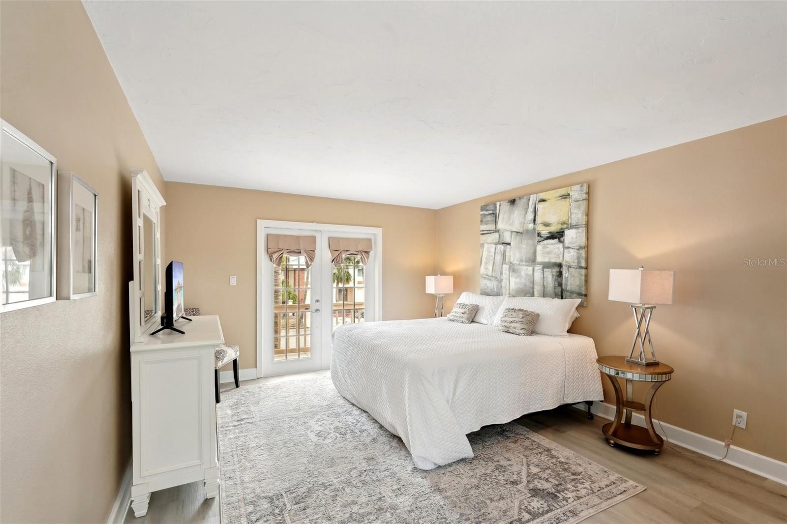 Image 53 of 77 For 55 Washington Drive