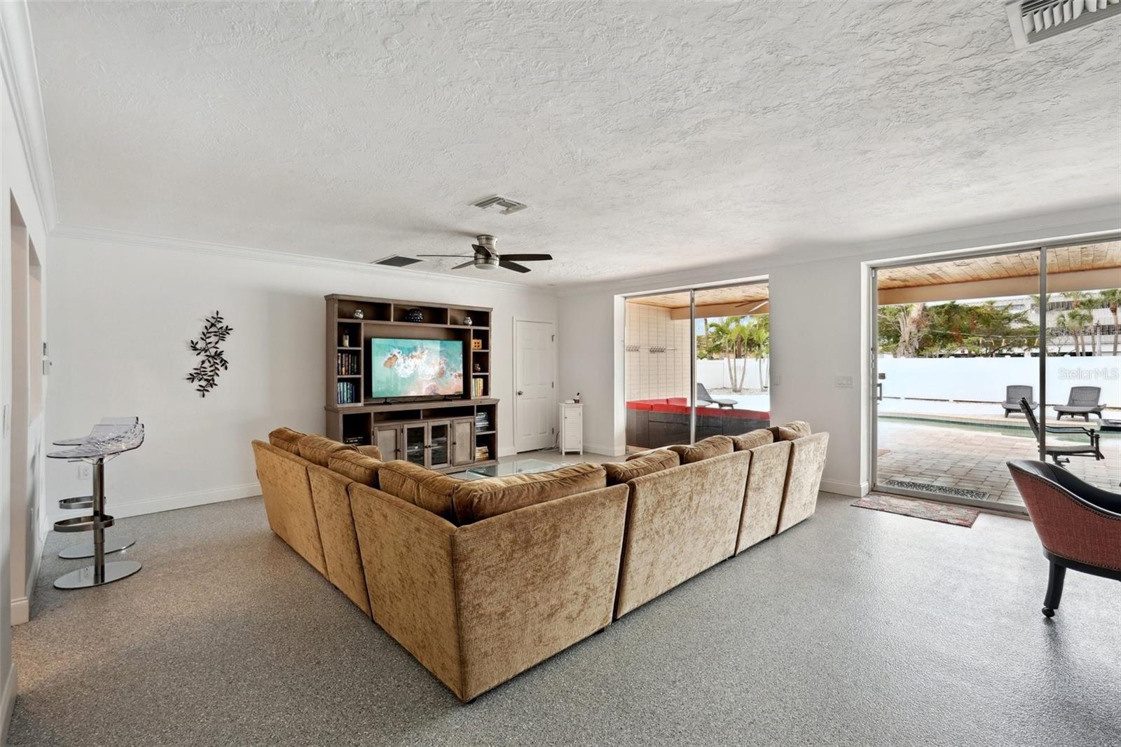 Image 8 of 77 For 55 Washington Drive