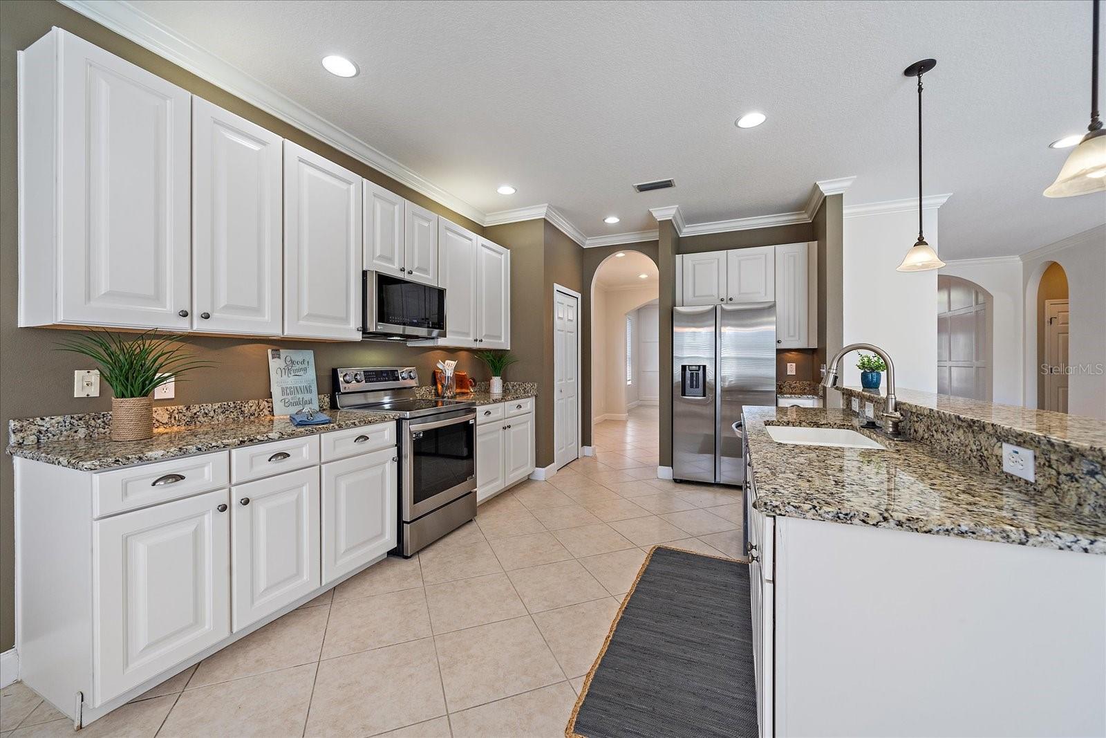 Image 12 of 38 For 4407 67th Street E