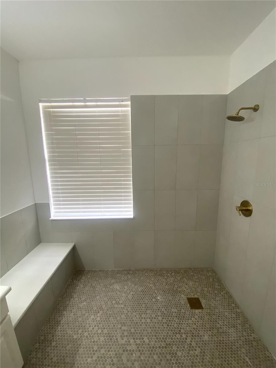 Image 11 of 21 For 6020 Martinglade Place