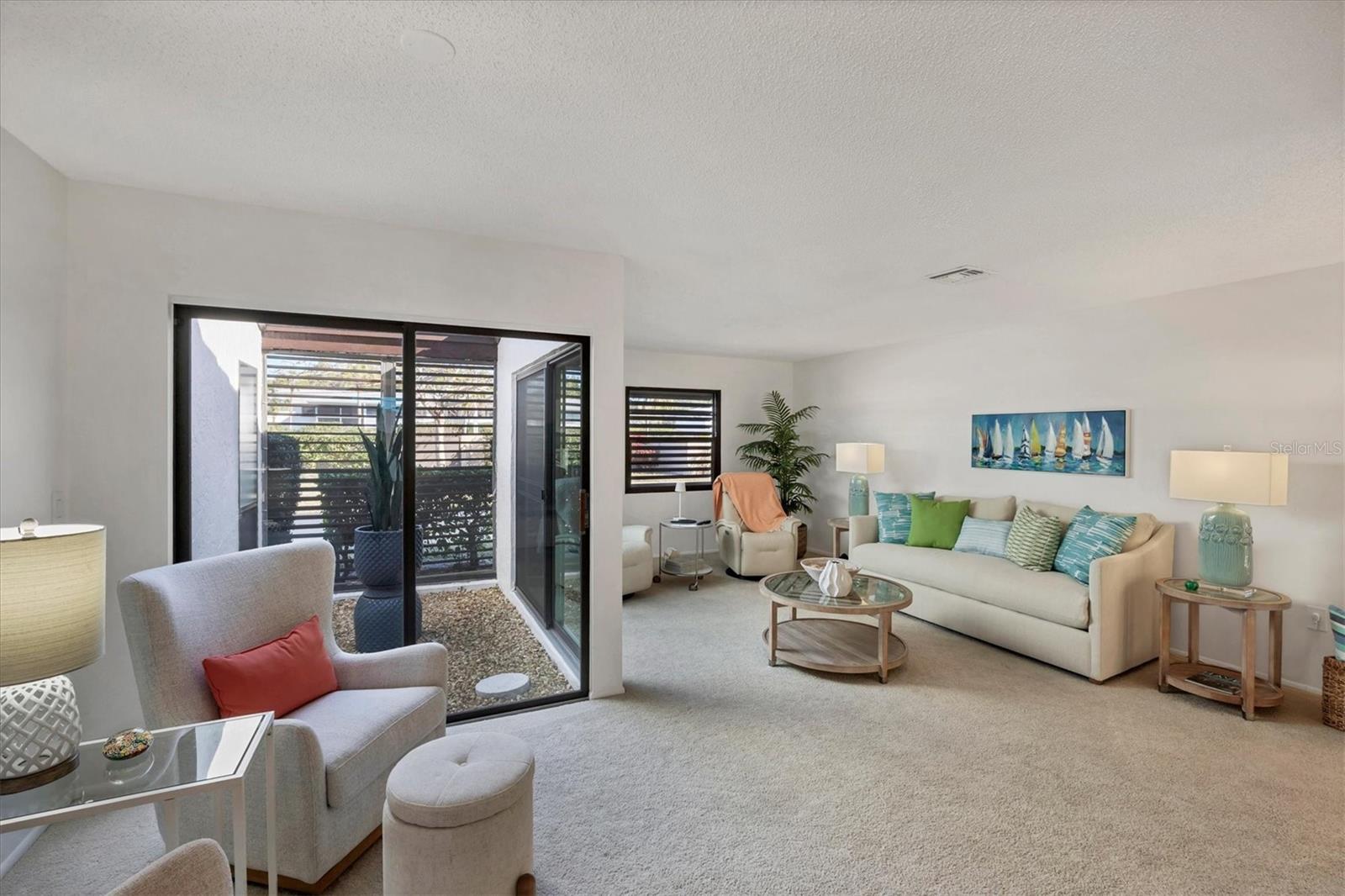 Image 11 of 50 For 3919 Glen Oaks Manor Drive