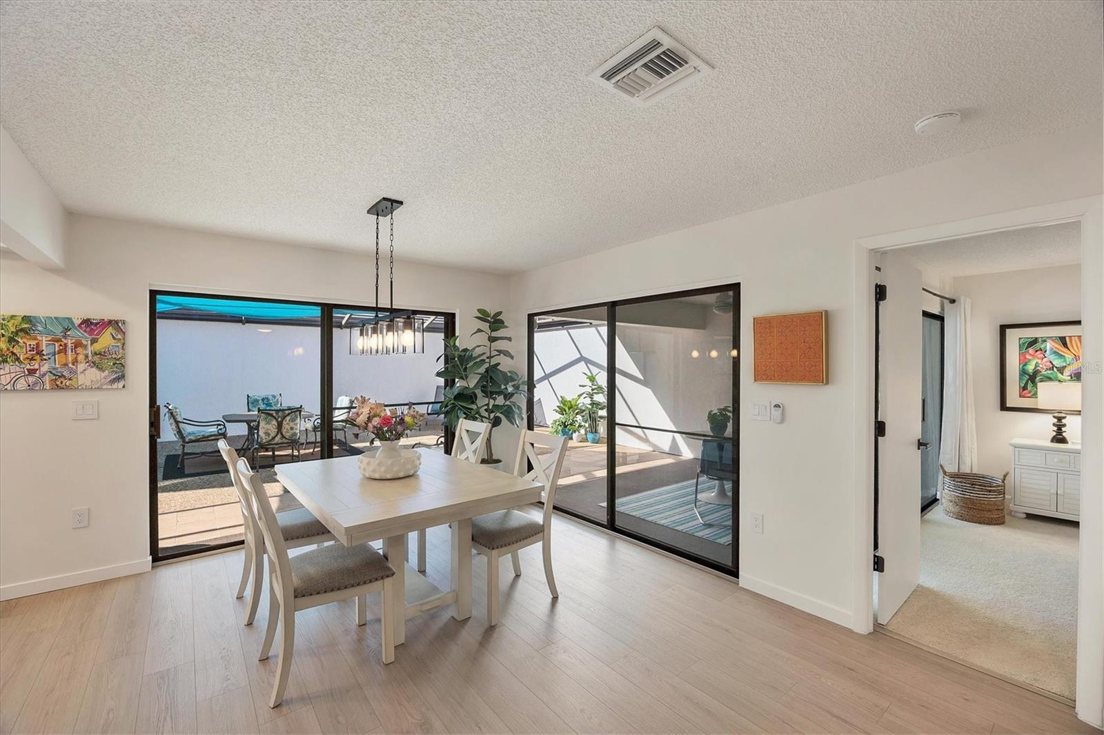 Image 14 of 50 For 3919 Glen Oaks Manor Drive