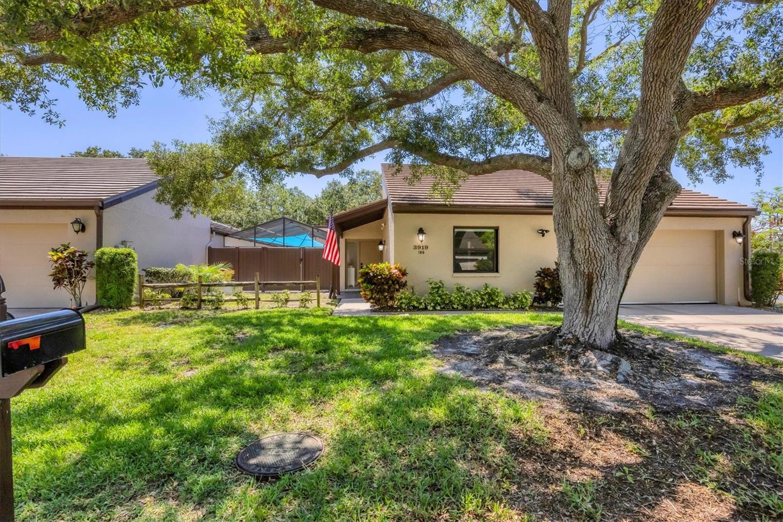 Image 2 of 50 For 3919 Glen Oaks Manor Drive