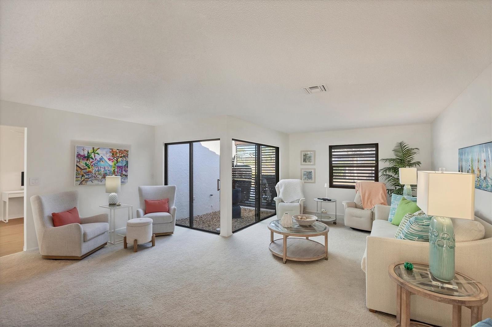 Image 3 of 50 For 3919 Glen Oaks Manor Drive