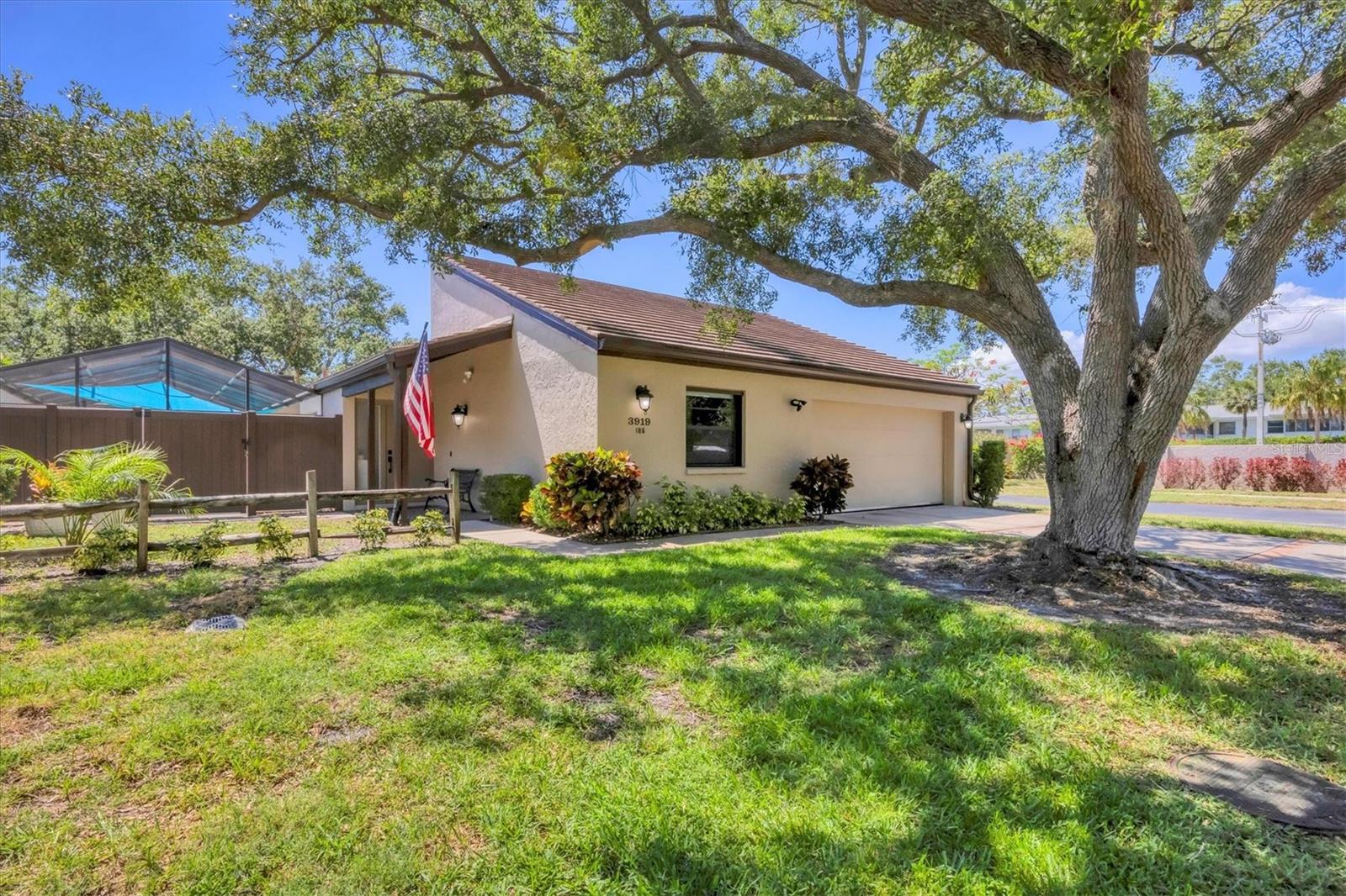 Image 37 of 50 For 3919 Glen Oaks Manor Drive