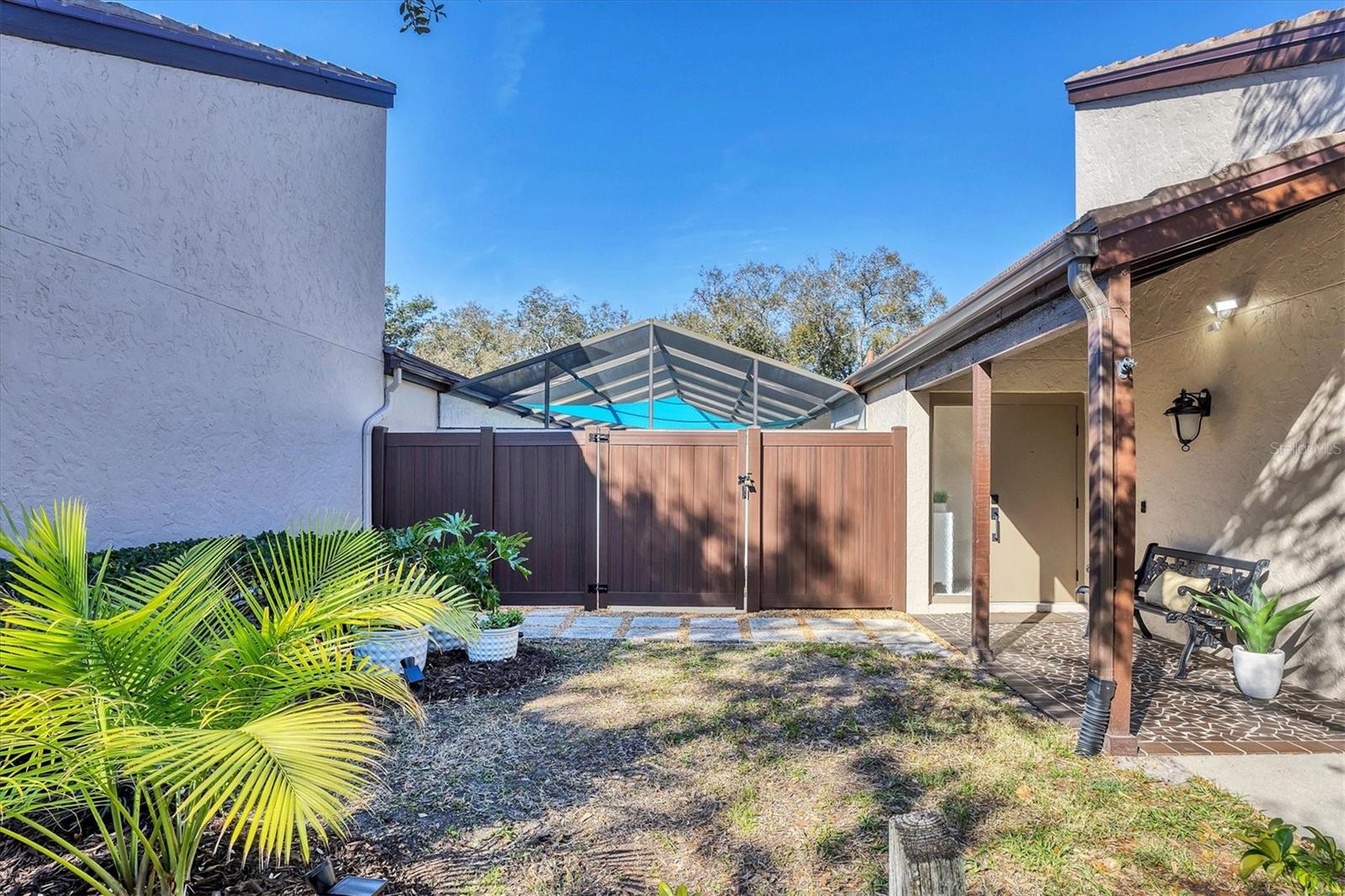 Image 6 of 50 For 3919 Glen Oaks Manor Drive