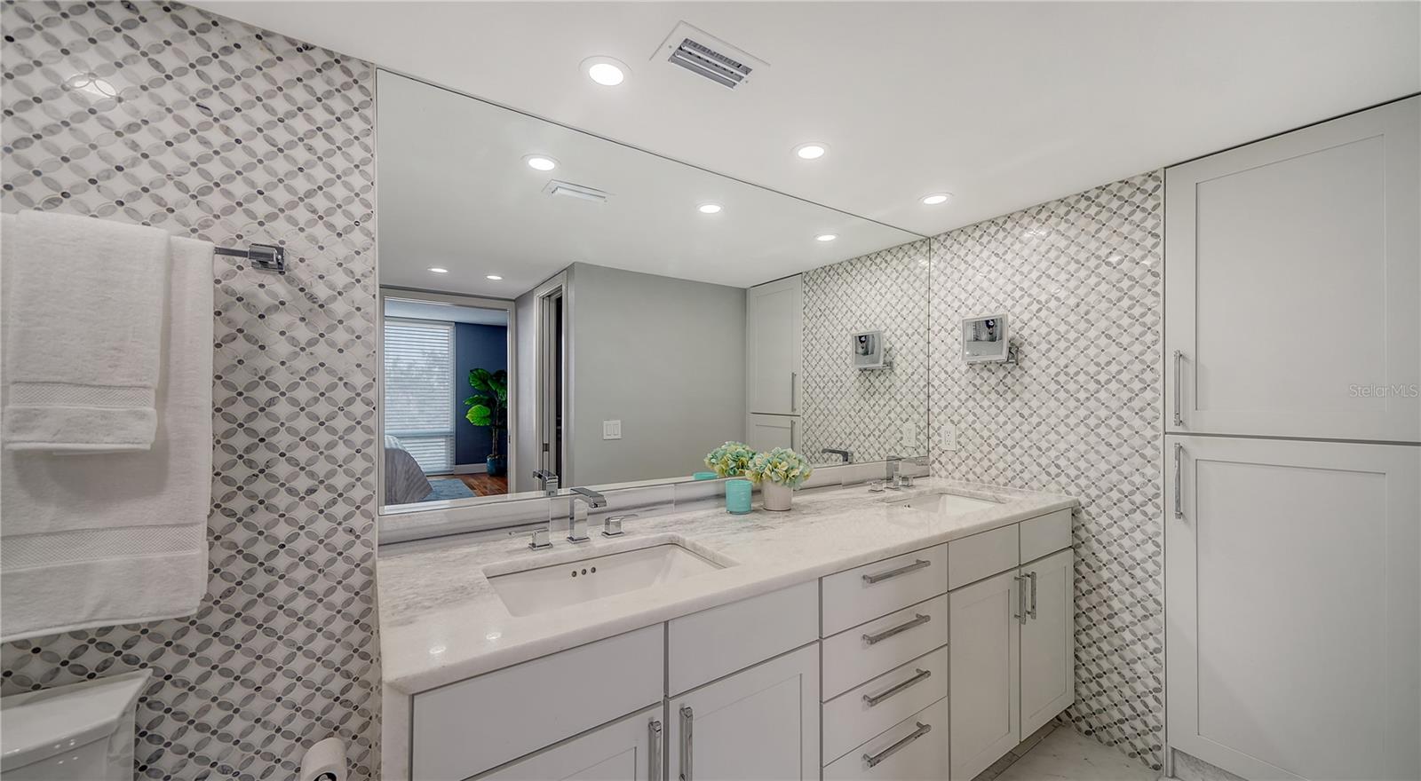 Image 15 of 33 For 1111 Gulfstream Avenue 4e