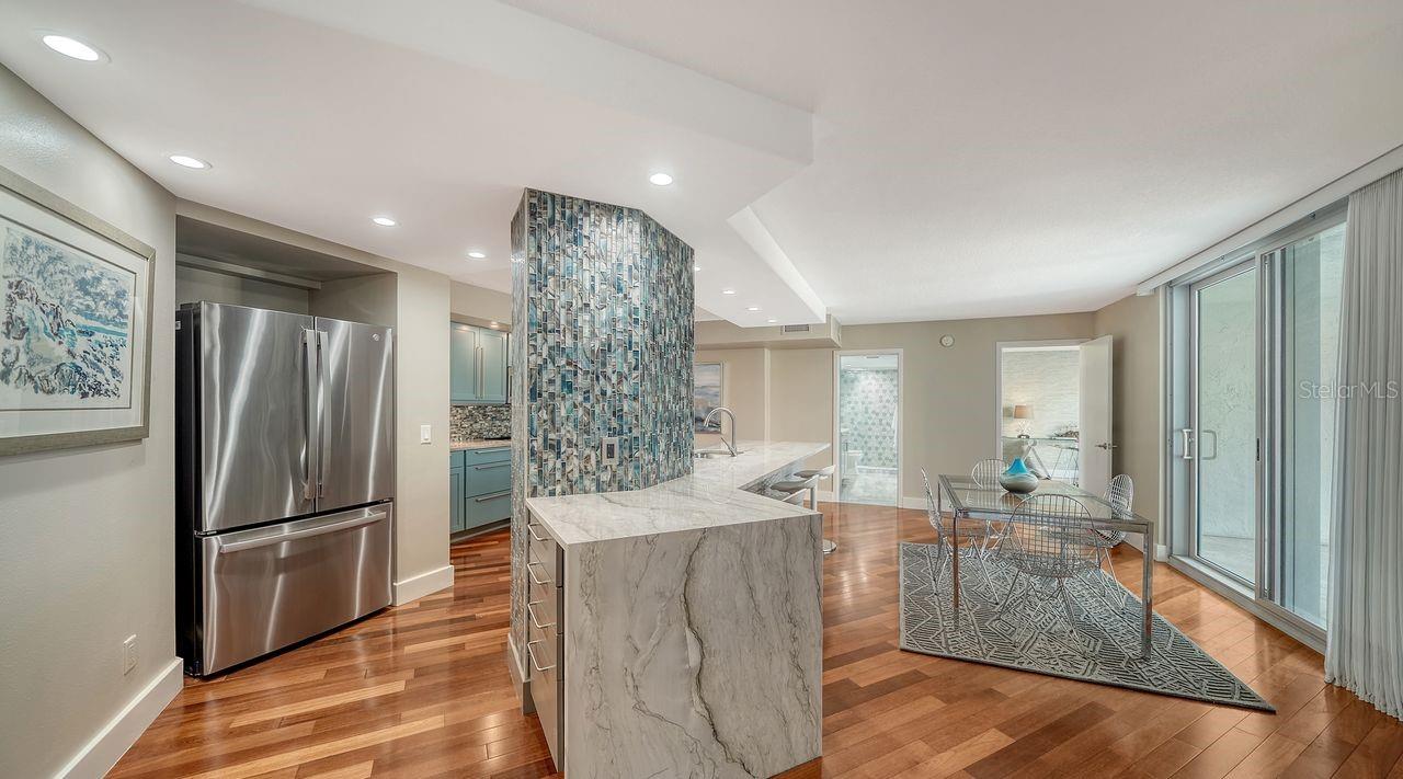 Image 4 of 33 For 1111 Gulfstream Avenue 4e