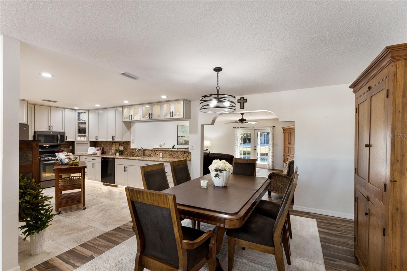 Image 21 of 92 For 1516 Fox Creek Drive