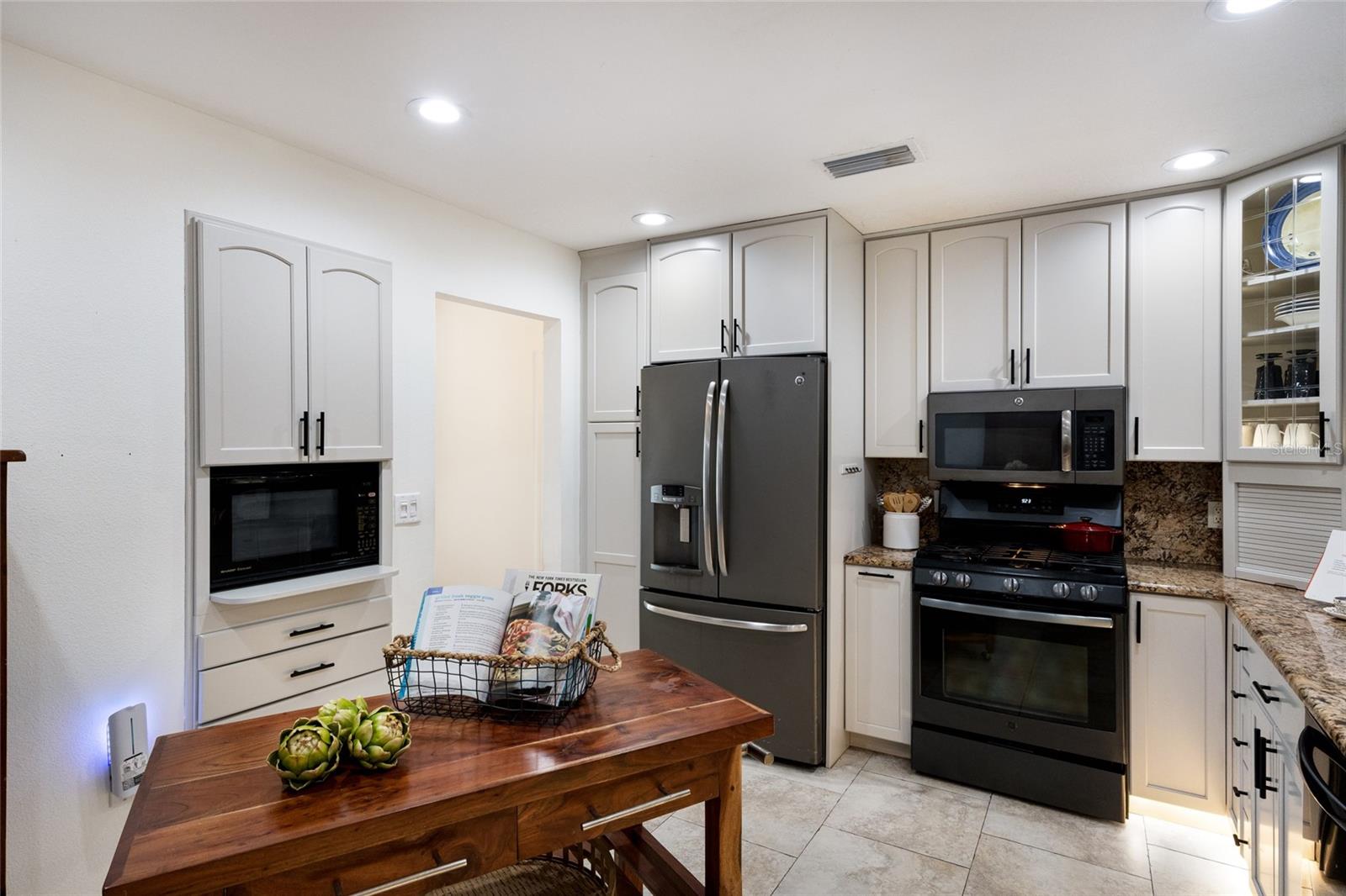 Image 24 of 92 For 1516 Fox Creek Drive