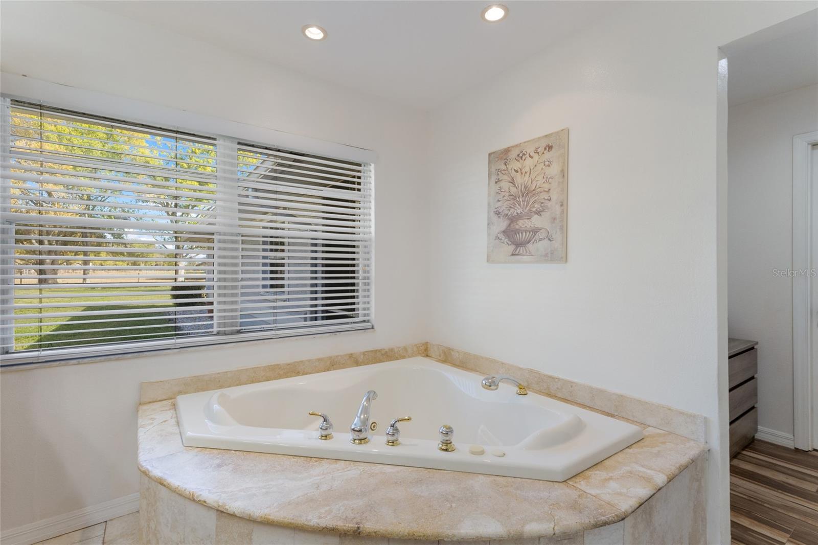 Image 44 of 92 For 1516 Fox Creek Drive