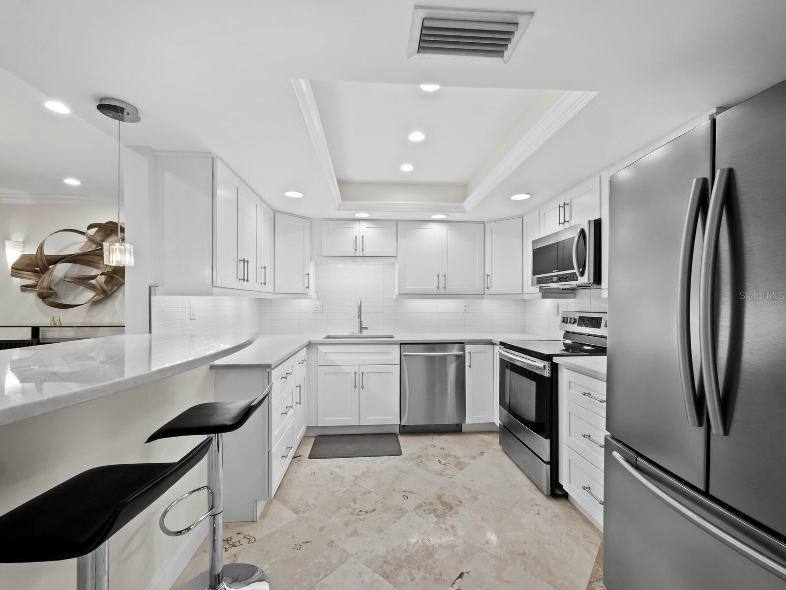 Image 6 of 38 For 2055 Gulf Of Mexico Drive G2-102