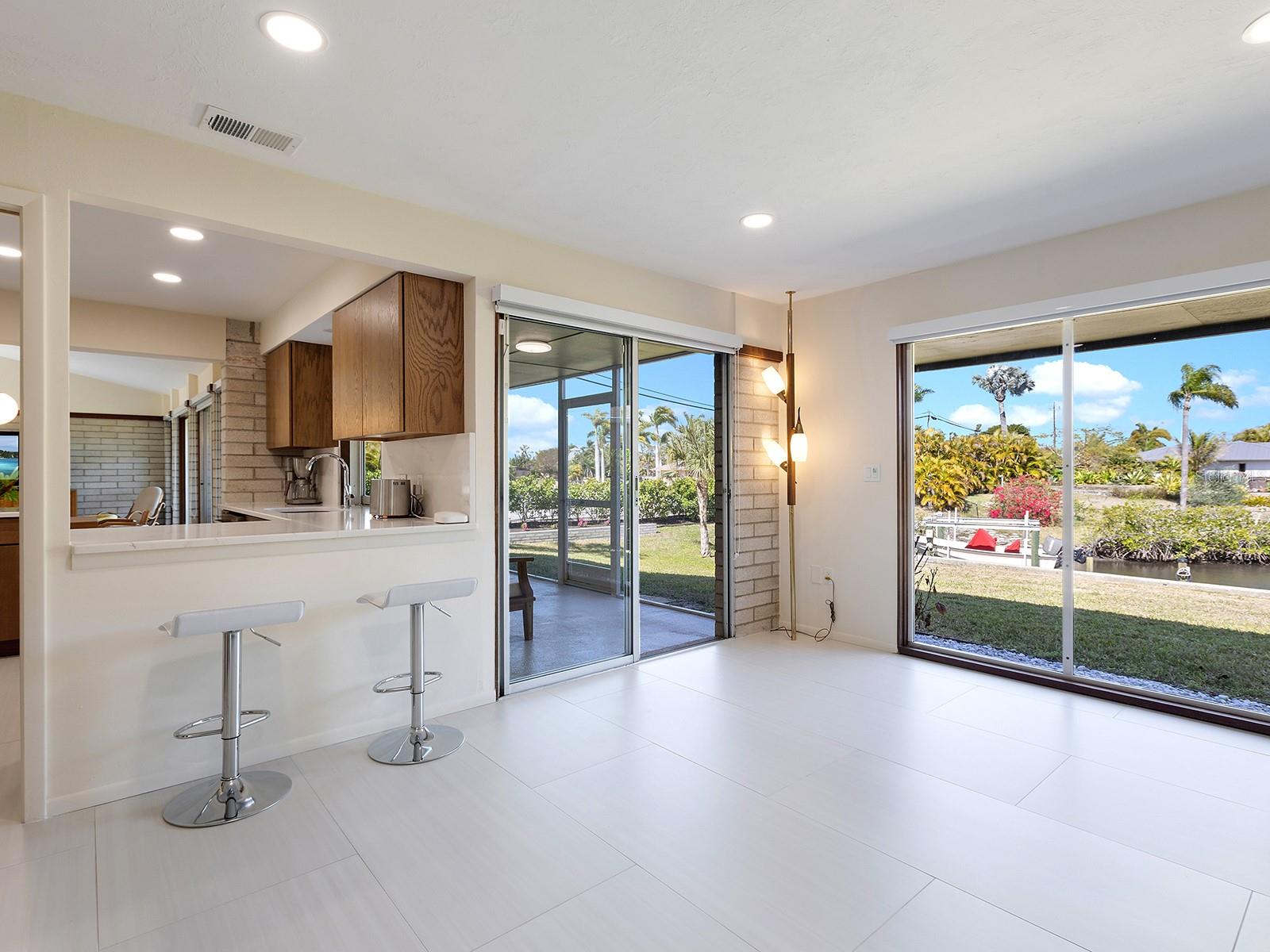 Image 20 of 34 For 5669 America Drive