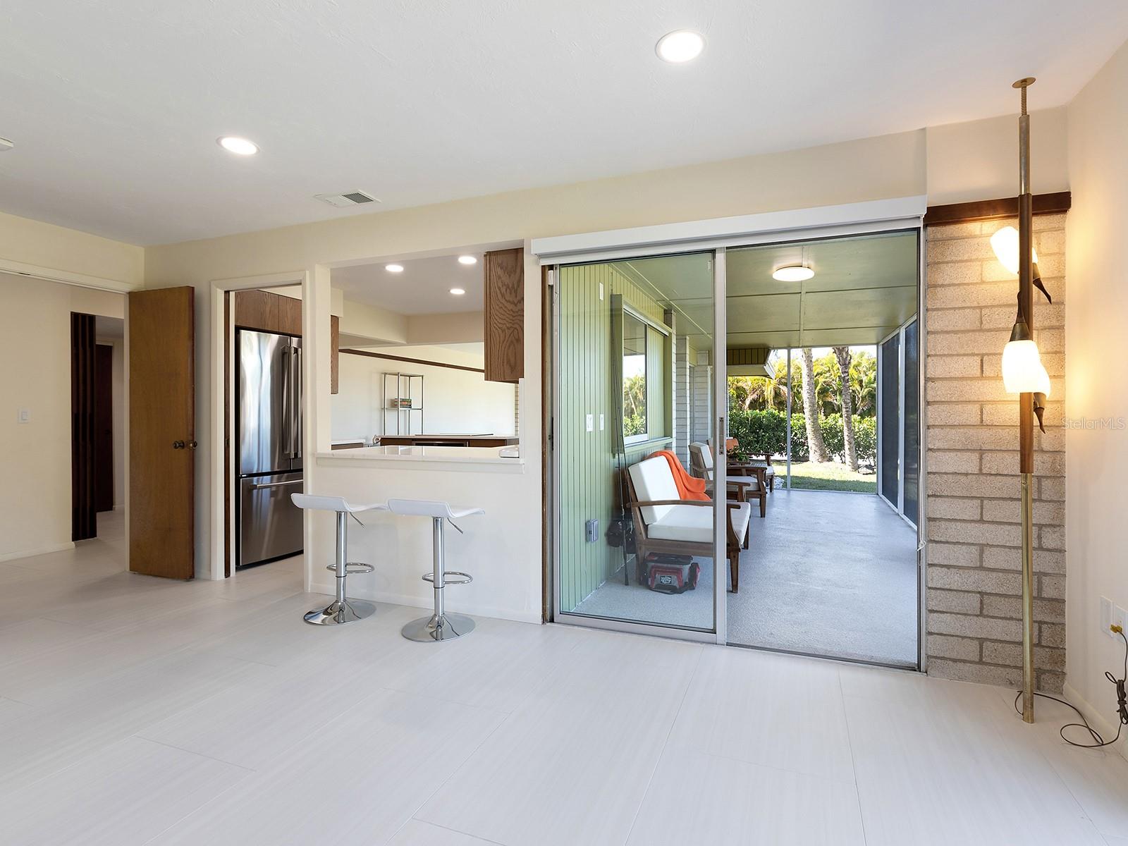 Image 21 of 34 For 5669 America Drive