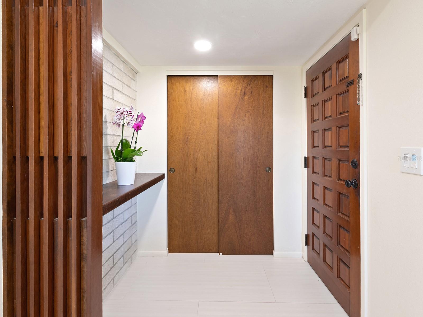 Image 5 of 34 For 5669 America Drive