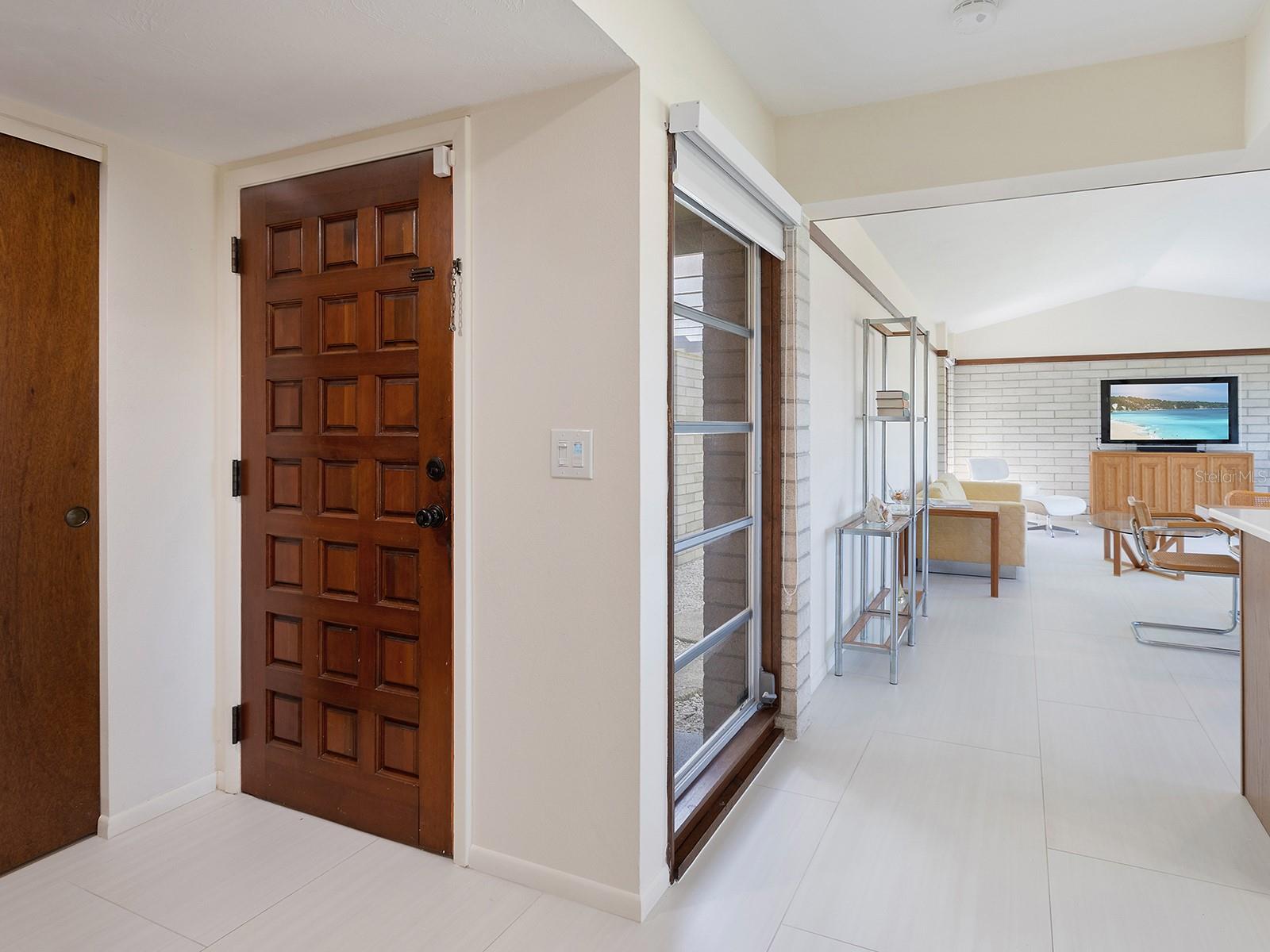 Image 6 of 34 For 5669 America Drive