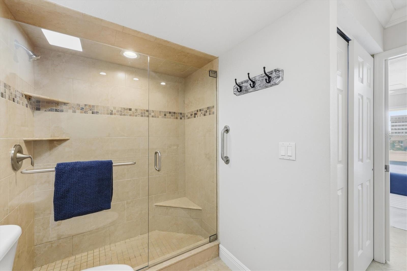 Image 22 of 57 For 1200 Peppertree Lane 307