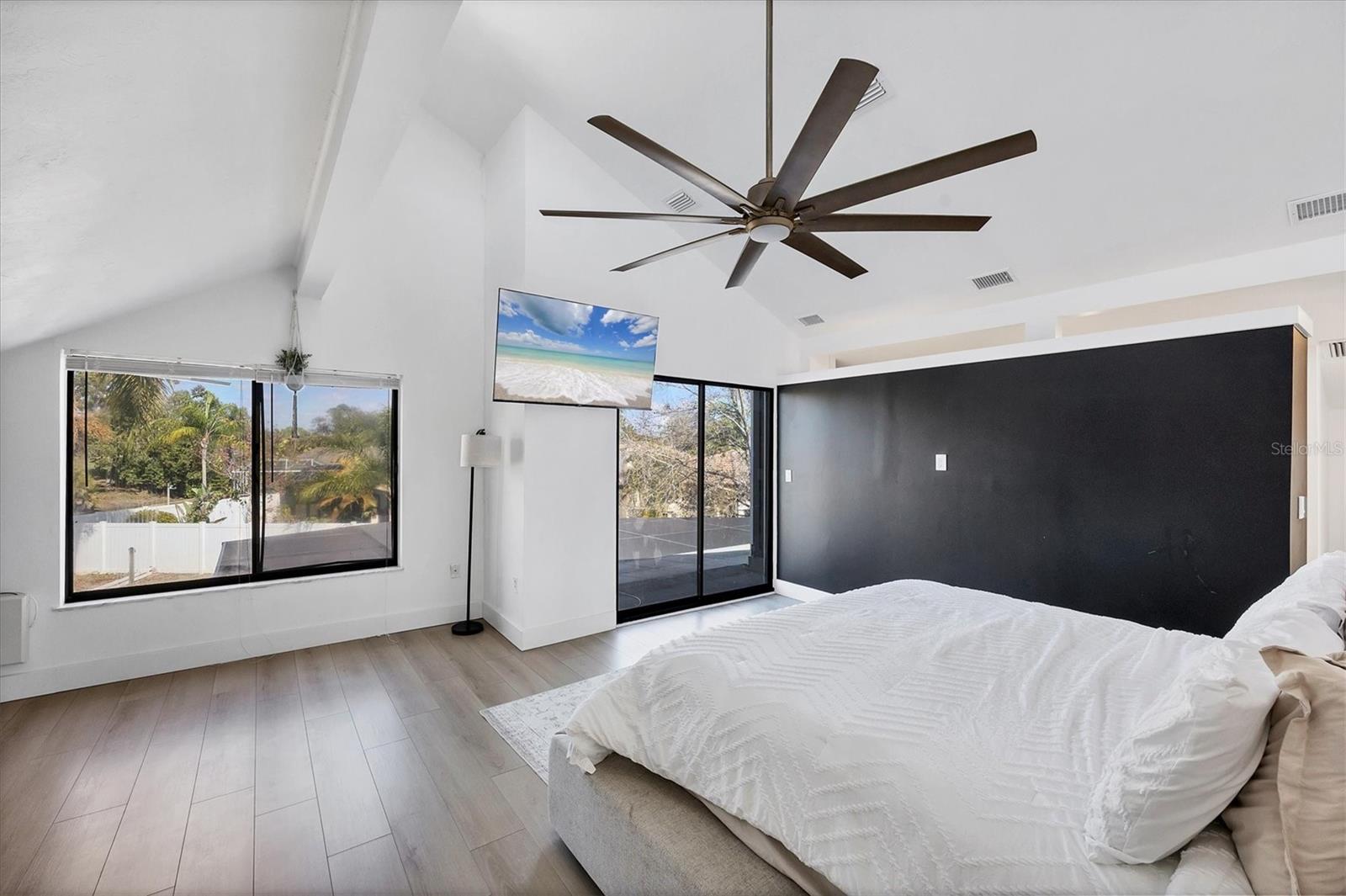 Image 20 of 66 For 4760 Meredith Lane