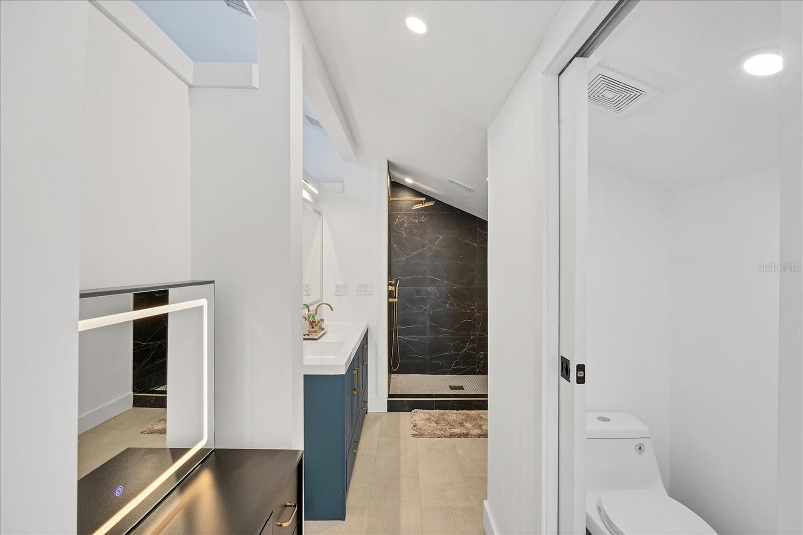 Image 23 of 66 For 4760 Meredith Lane