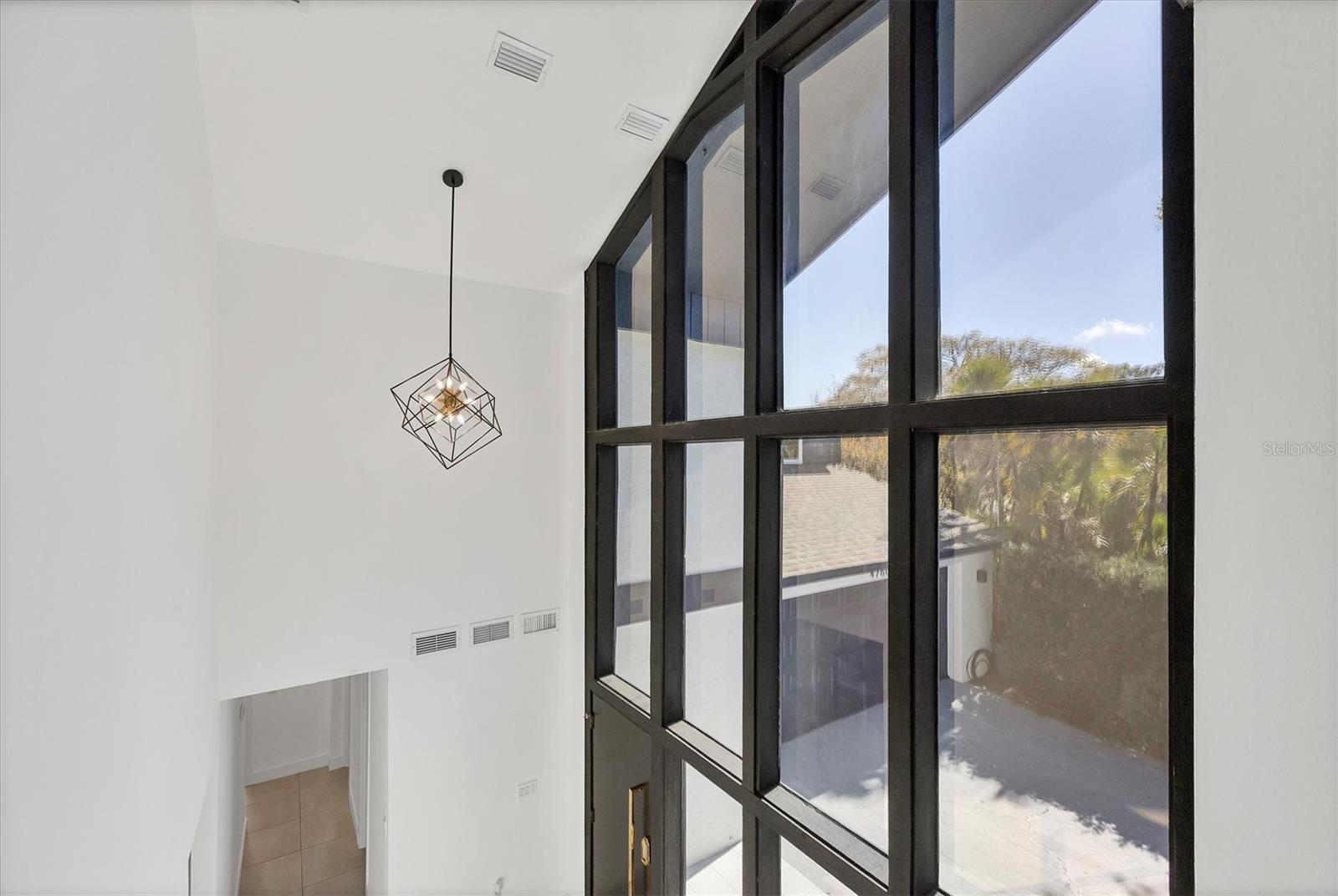 Image 7 of 66 For 4760 Meredith Lane