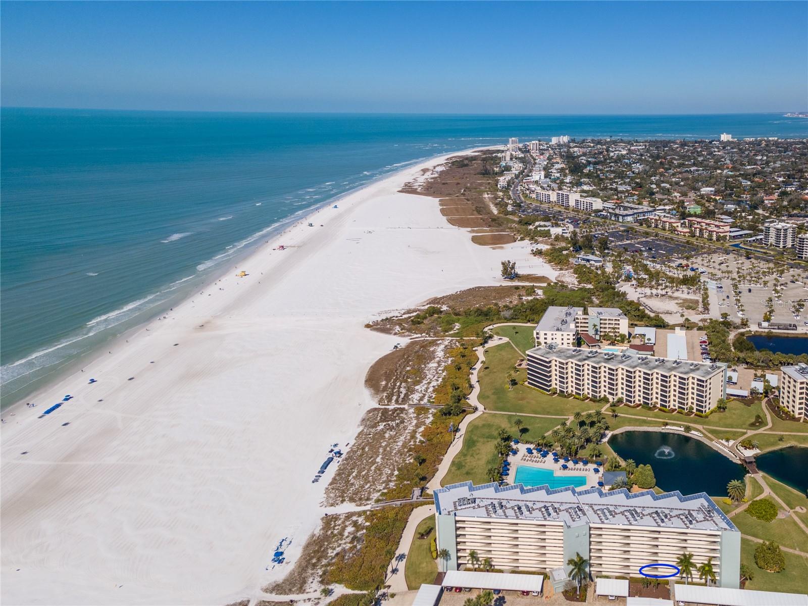 Image 11 of 46 For 5790 Midnight Pass Road 208